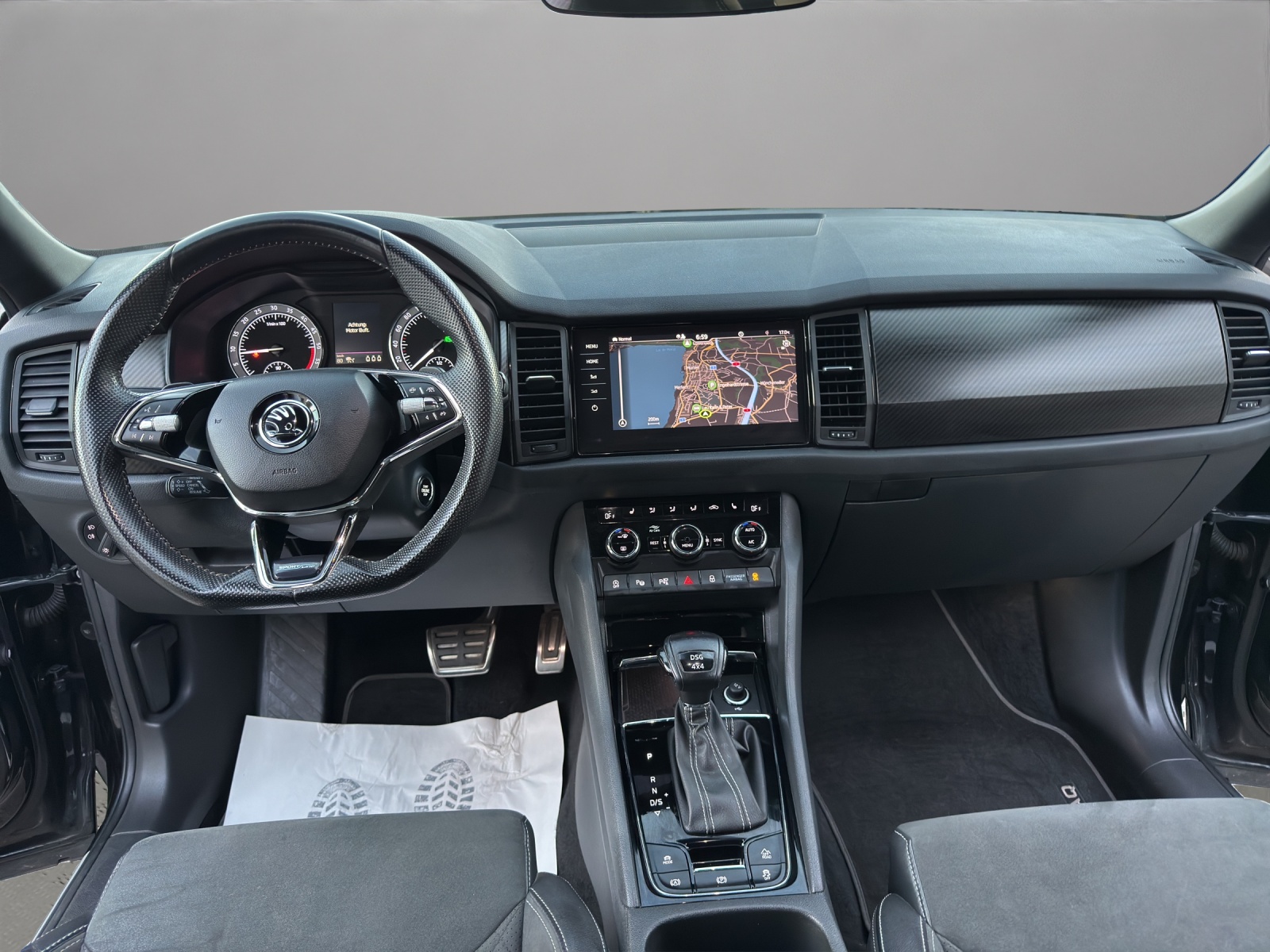 SKODA Kodiaq 2.0 TDI SCR SportLine 4x4 DSG-image-13