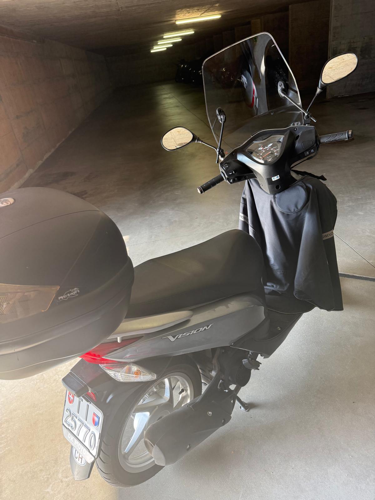 HONDA NSC Vision 110 16''-showroom-element-1