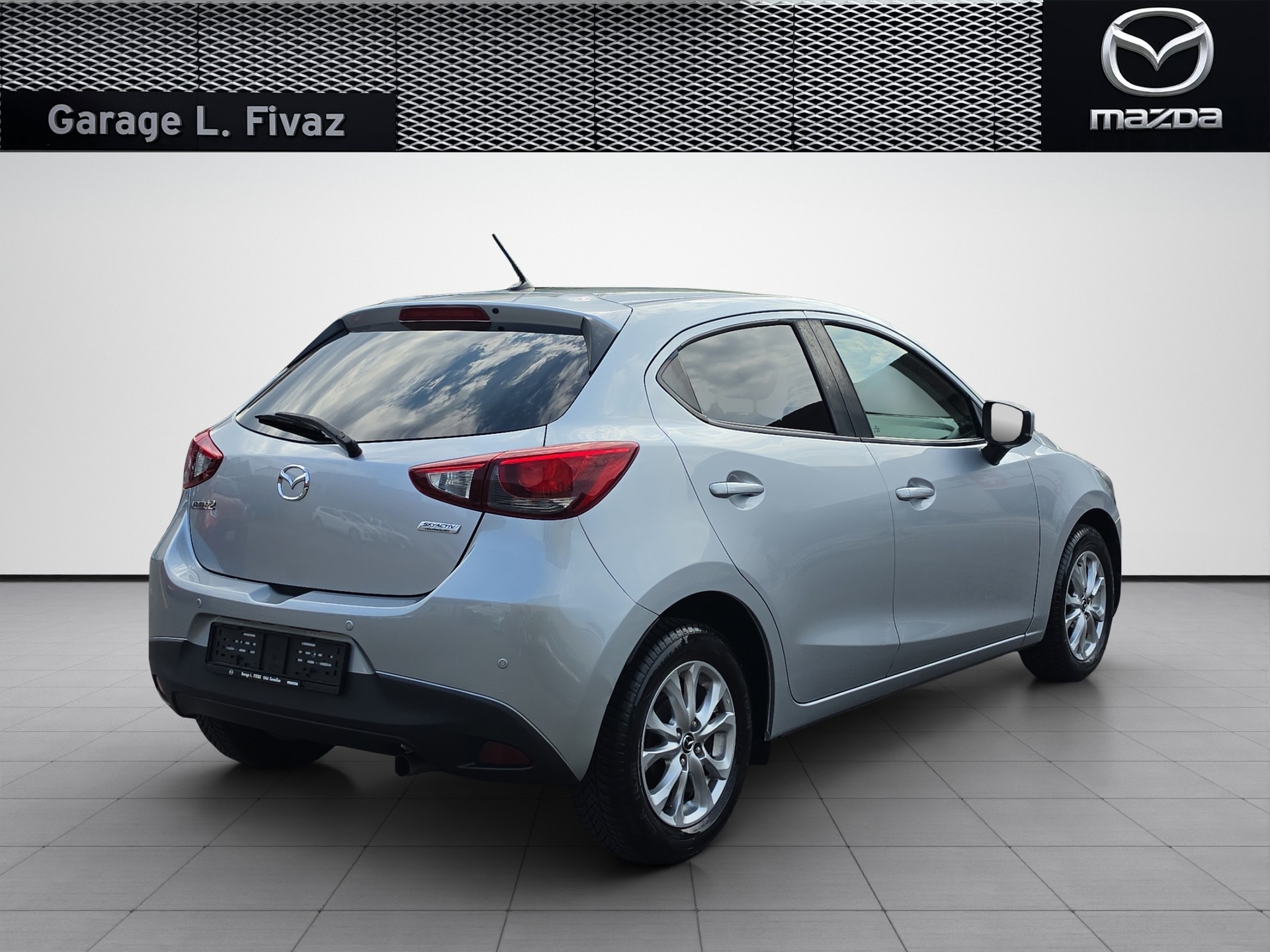 MAZDA 2 SKYACTIV-G 90 Ambition Plus Automat-image-3