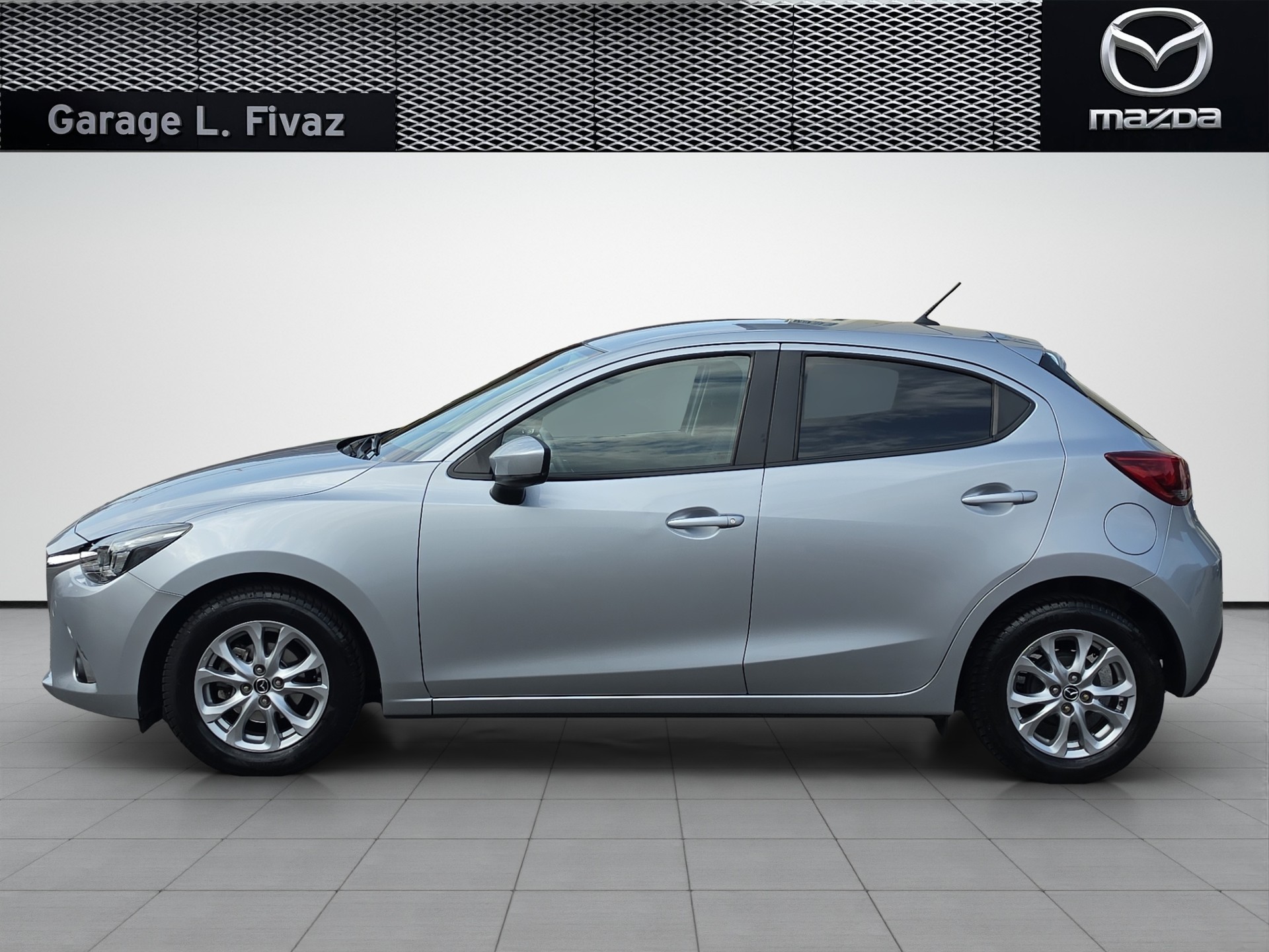 MAZDA 2 SKYACTIV-G 90 Ambition Plus Automat-image-1