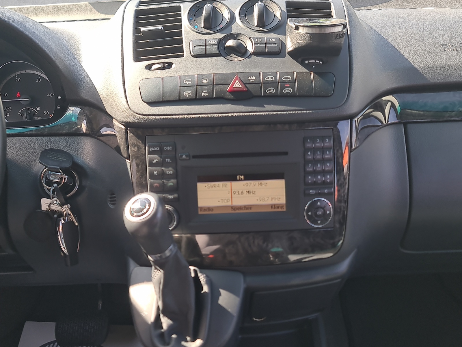 MERCEDES-BENZ Viano Marco Polo 3.0CDI Aut.-image-13