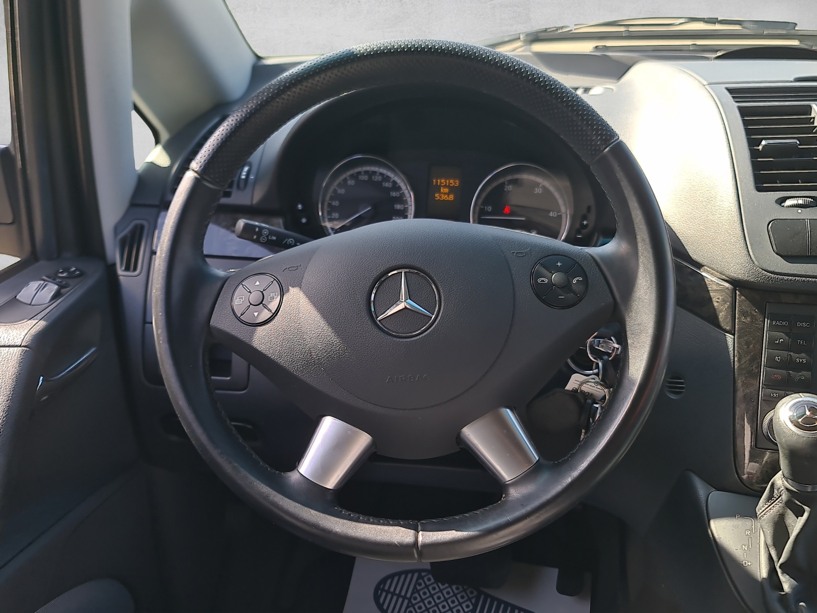 MERCEDES-BENZ Viano Marco Polo 3.0CDI Aut.-image-15