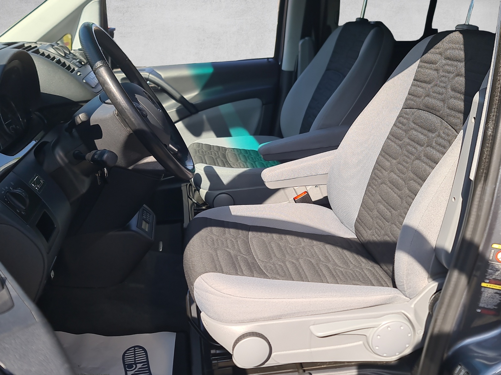 MERCEDES-BENZ Viano Marco Polo 3.0CDI Aut.-image-11