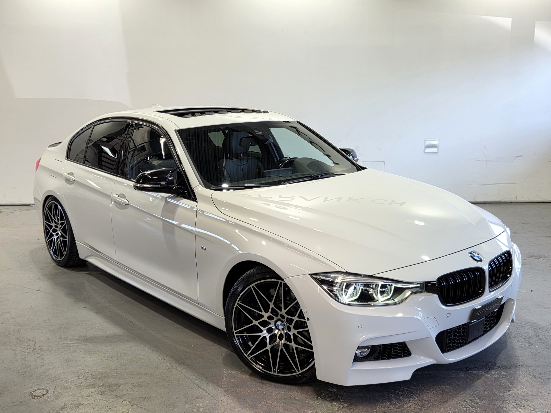BMW 335d xDrive-image-0