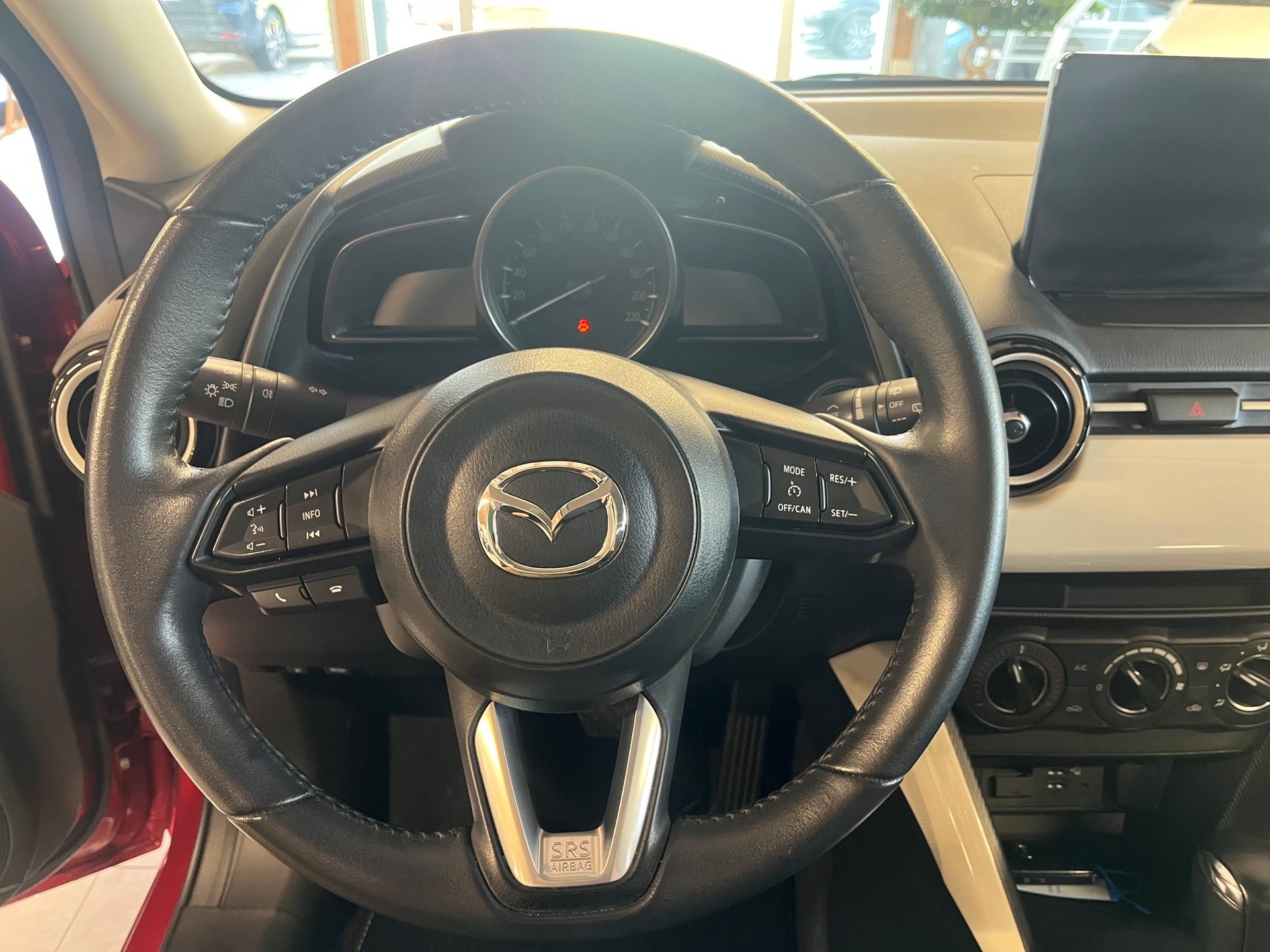 MAZDA 2 SKYACTIV-G 90 Center-Line Automat-image-14