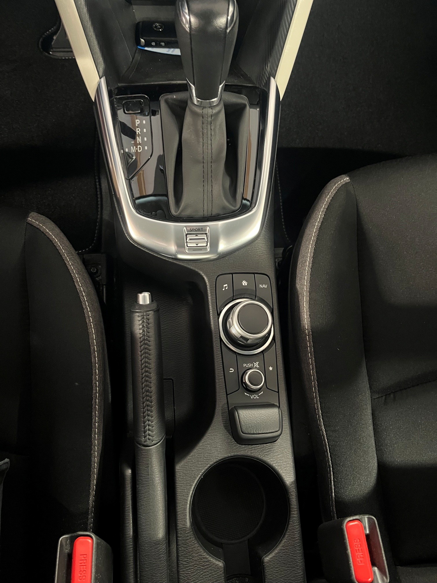 MAZDA 2 SKYACTIV-G 90 Center-Line Automat-image-13