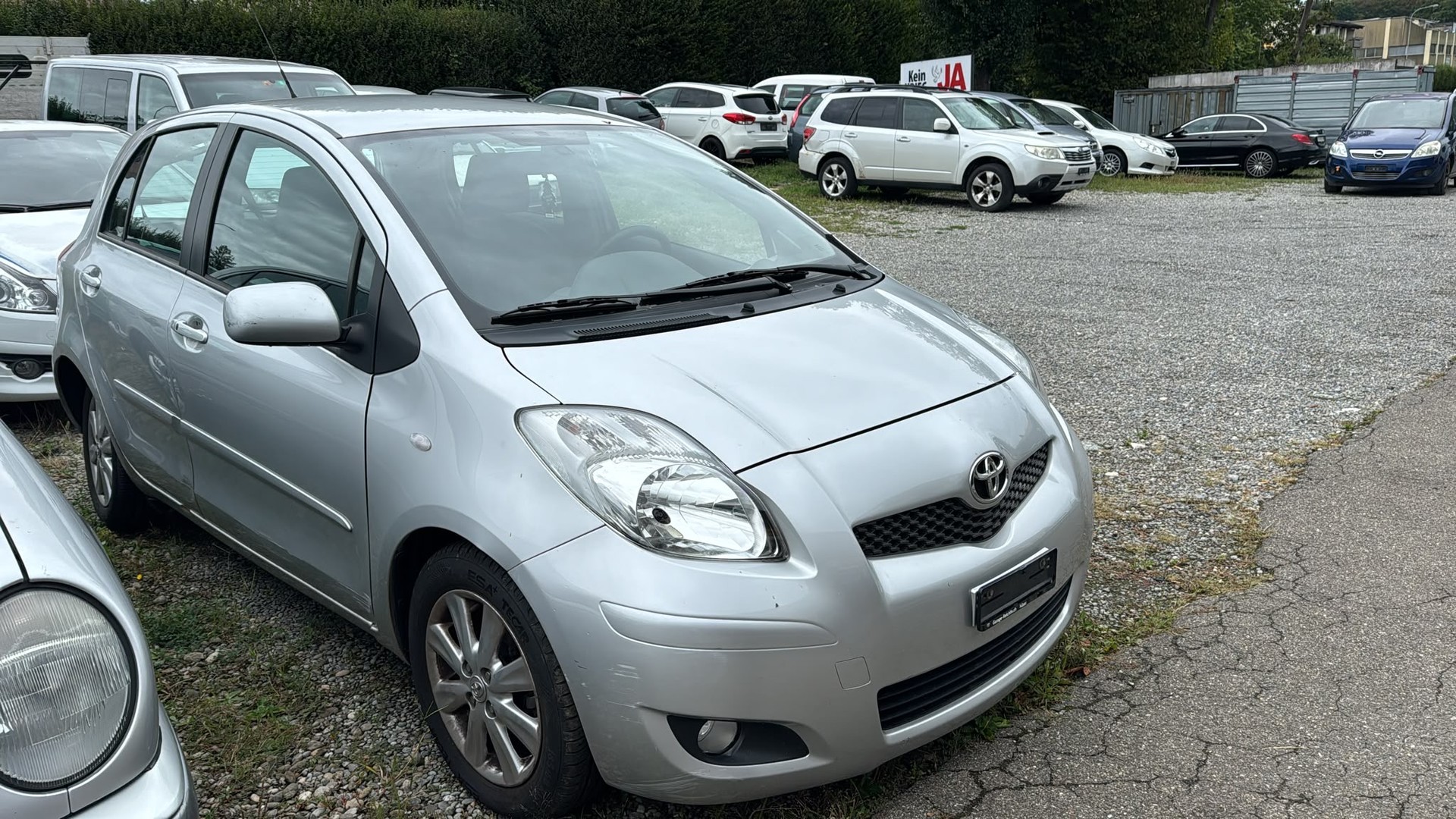 TOYOTA Yaris 1.33 Linea Sol Premium-image-1