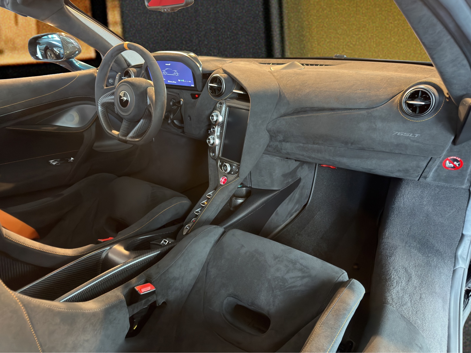 McLAREN 765 LT Spider 4.0 V8 SSG / 1 of 765-image-11