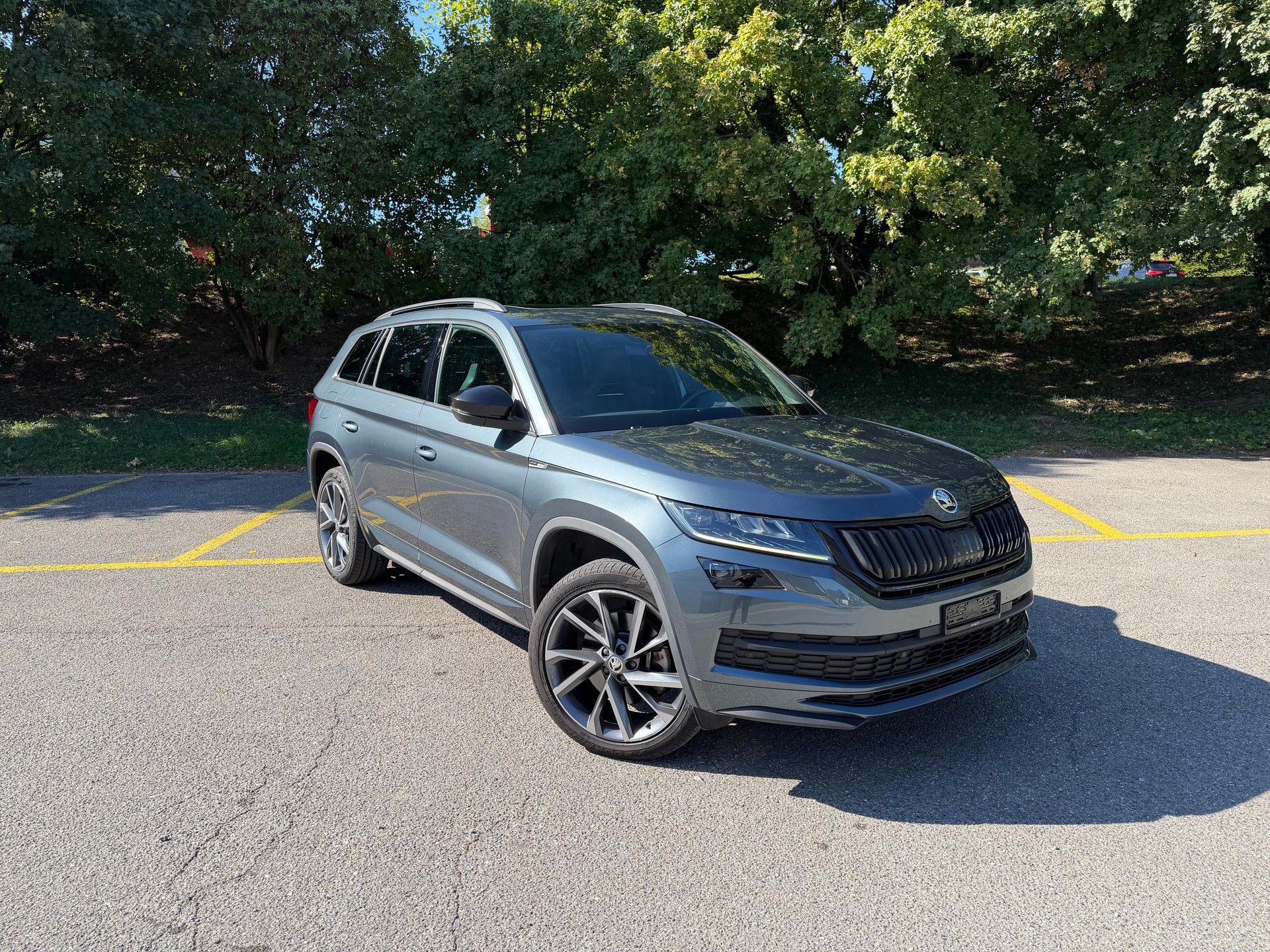 SKODA Kodiaq 2.0 TSI 4x4 Sport Line-image-1