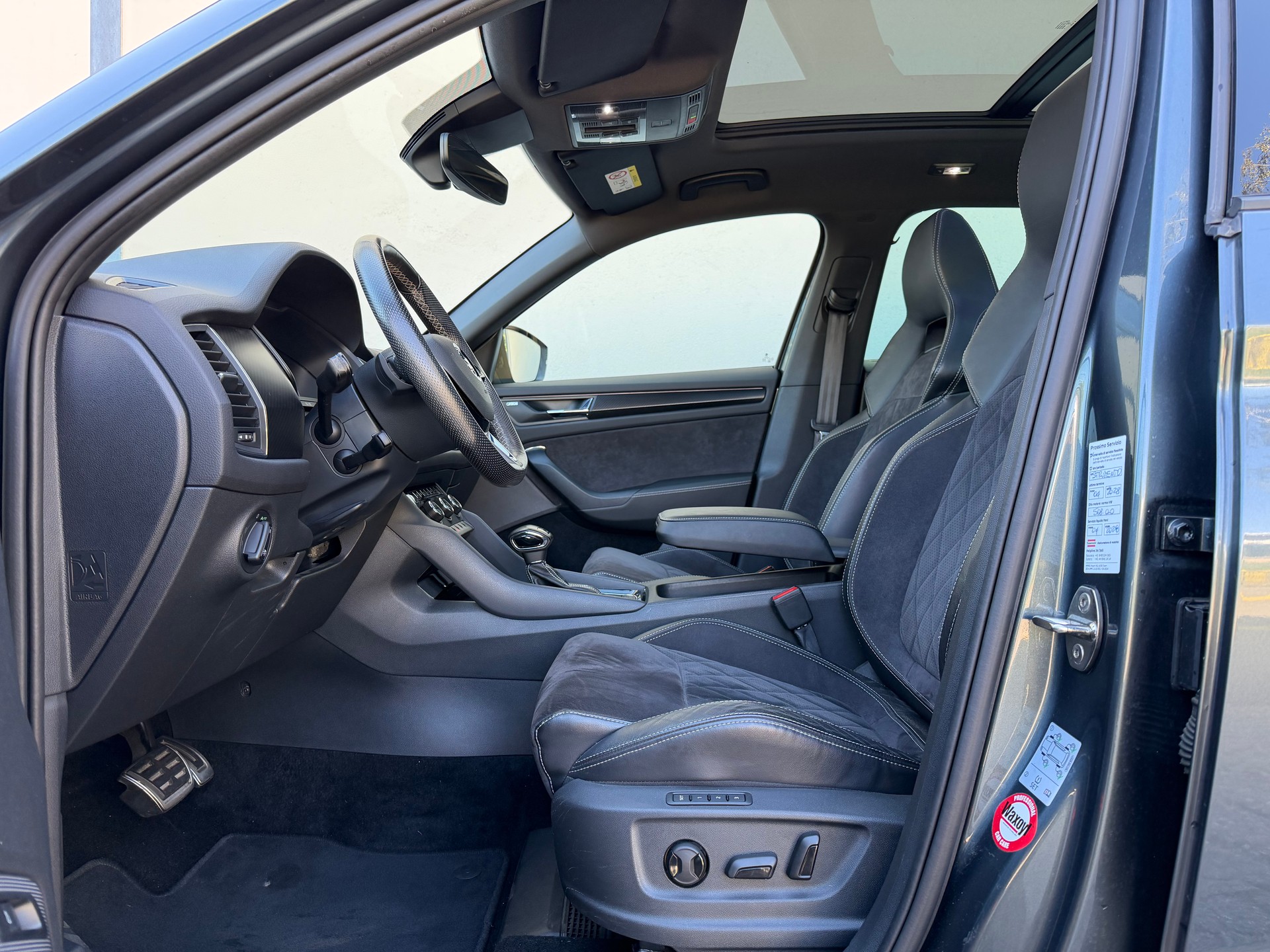 SKODA Kodiaq 2.0 TSI 4x4 Sport Line-image-7