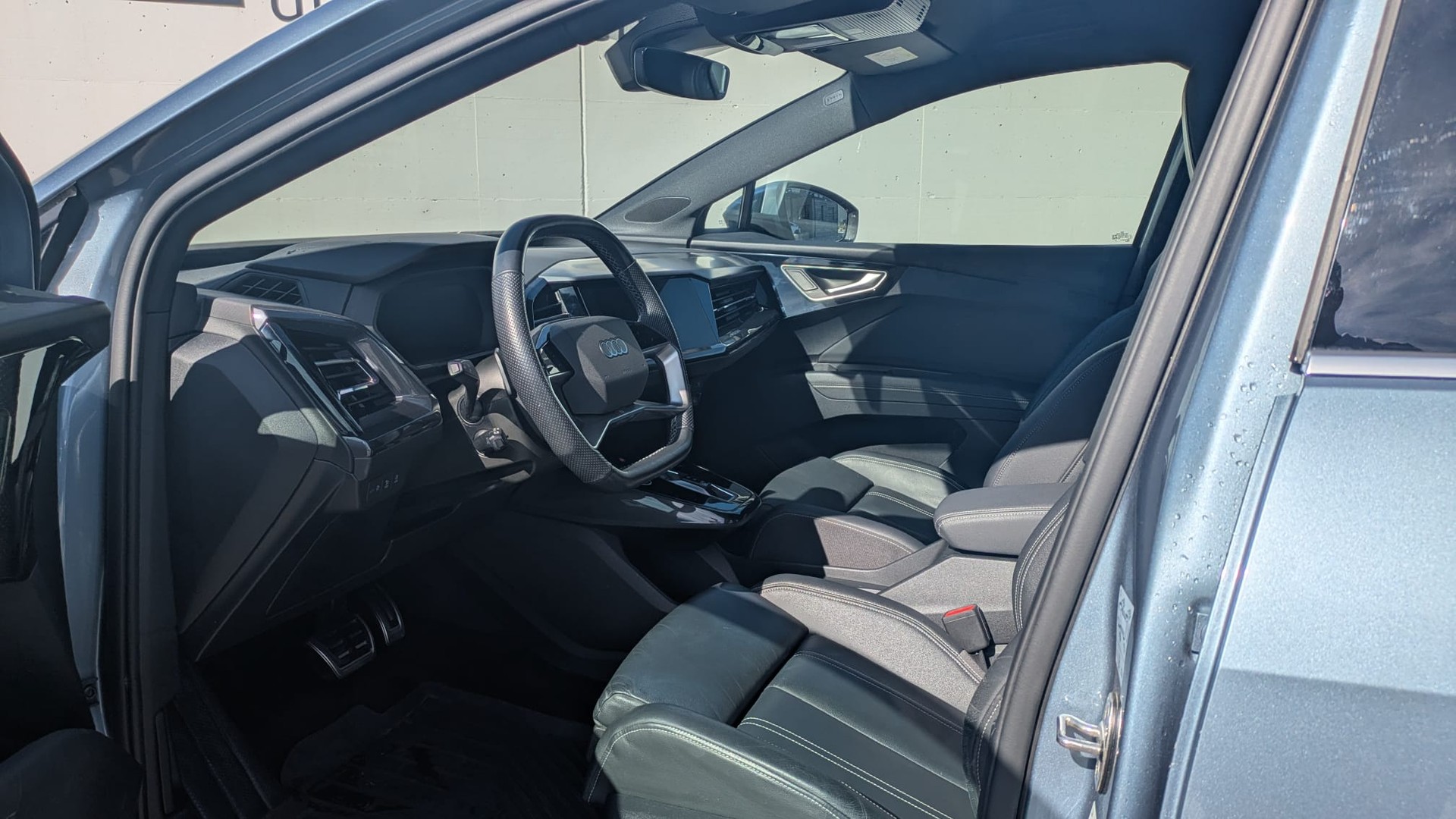 AUDI Q4 e-tron 50 quattro-image-6