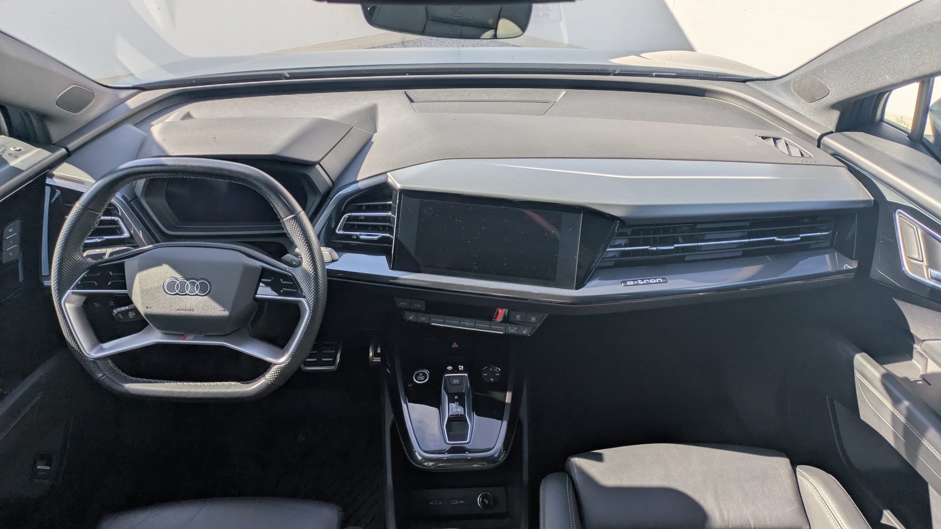AUDI Q4 e-tron 50 quattro-image-13