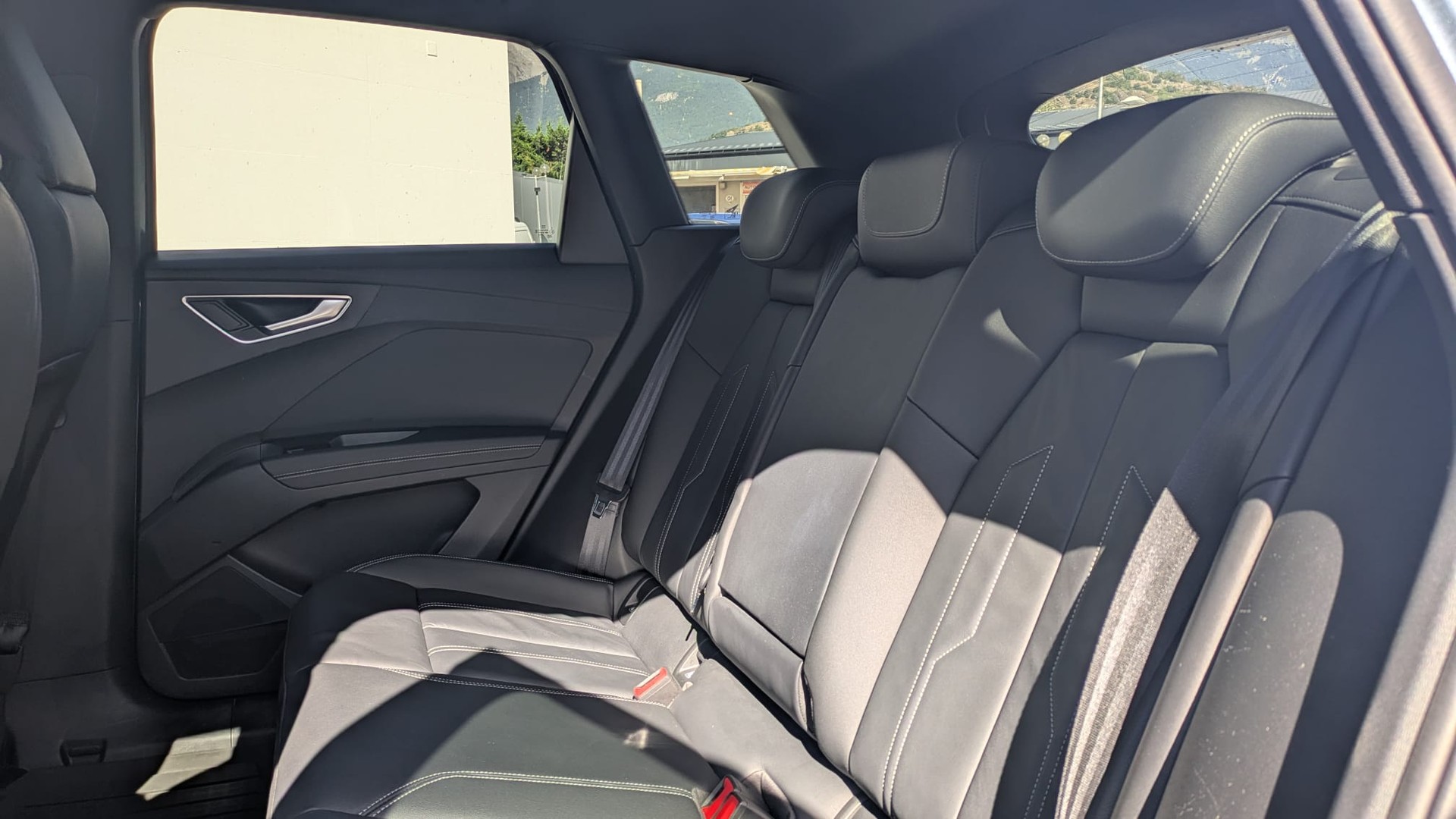 AUDI Q4 e-tron 50 quattro-image-7
