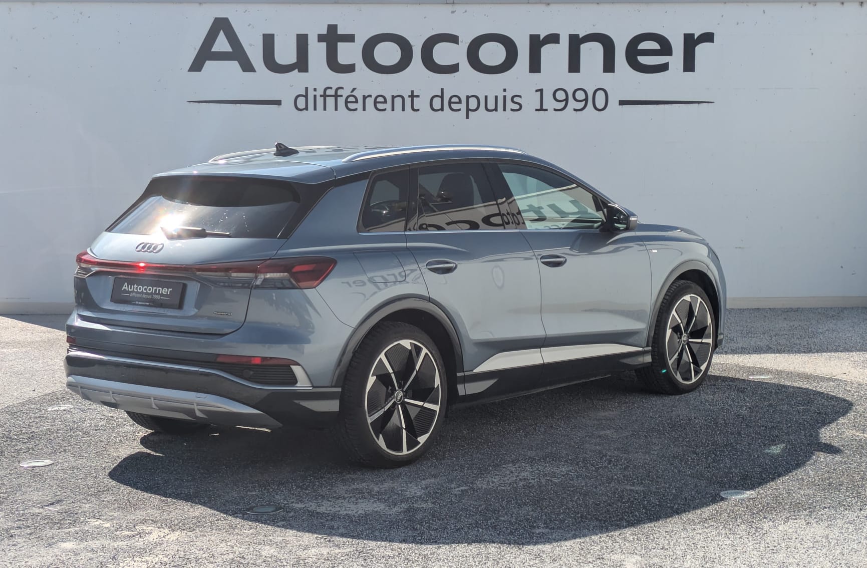 AUDI Q4 e-tron 50 quattro-image-2