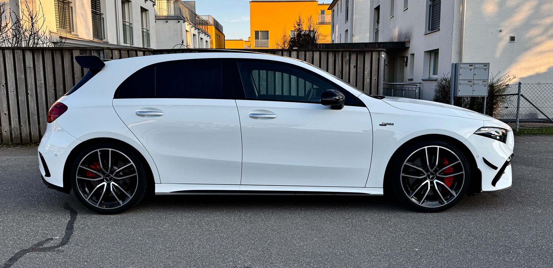 MERCEDES-BENZ AMG 35 4MATIC 8G-DCT*EL. PANORAMA-GLASSCHIEBEDACH-image-7