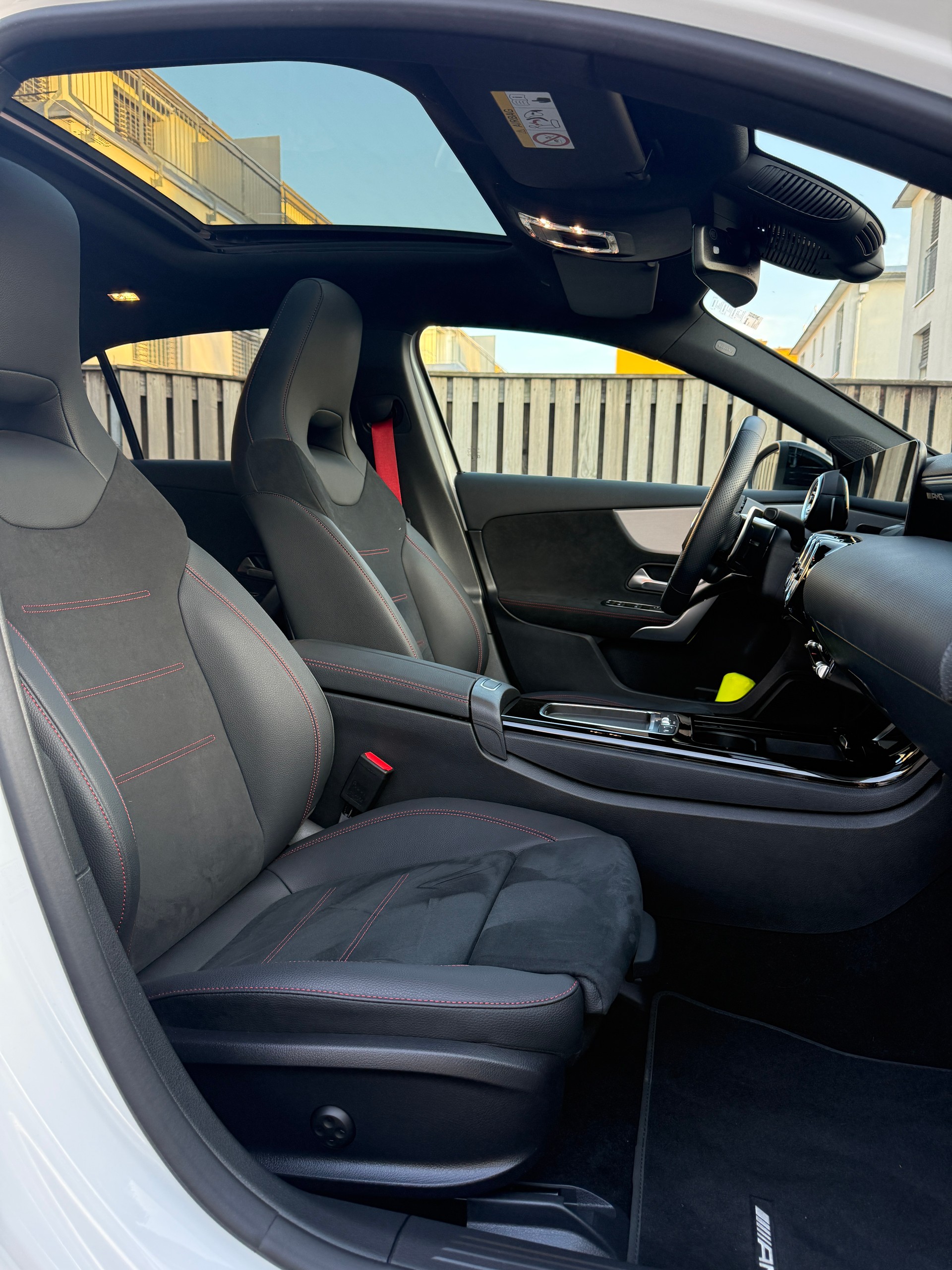 MERCEDES-BENZ AMG 35 4MATIC 8G-DCT*EL. PANORAMA-GLASSCHIEBEDACH-image-13