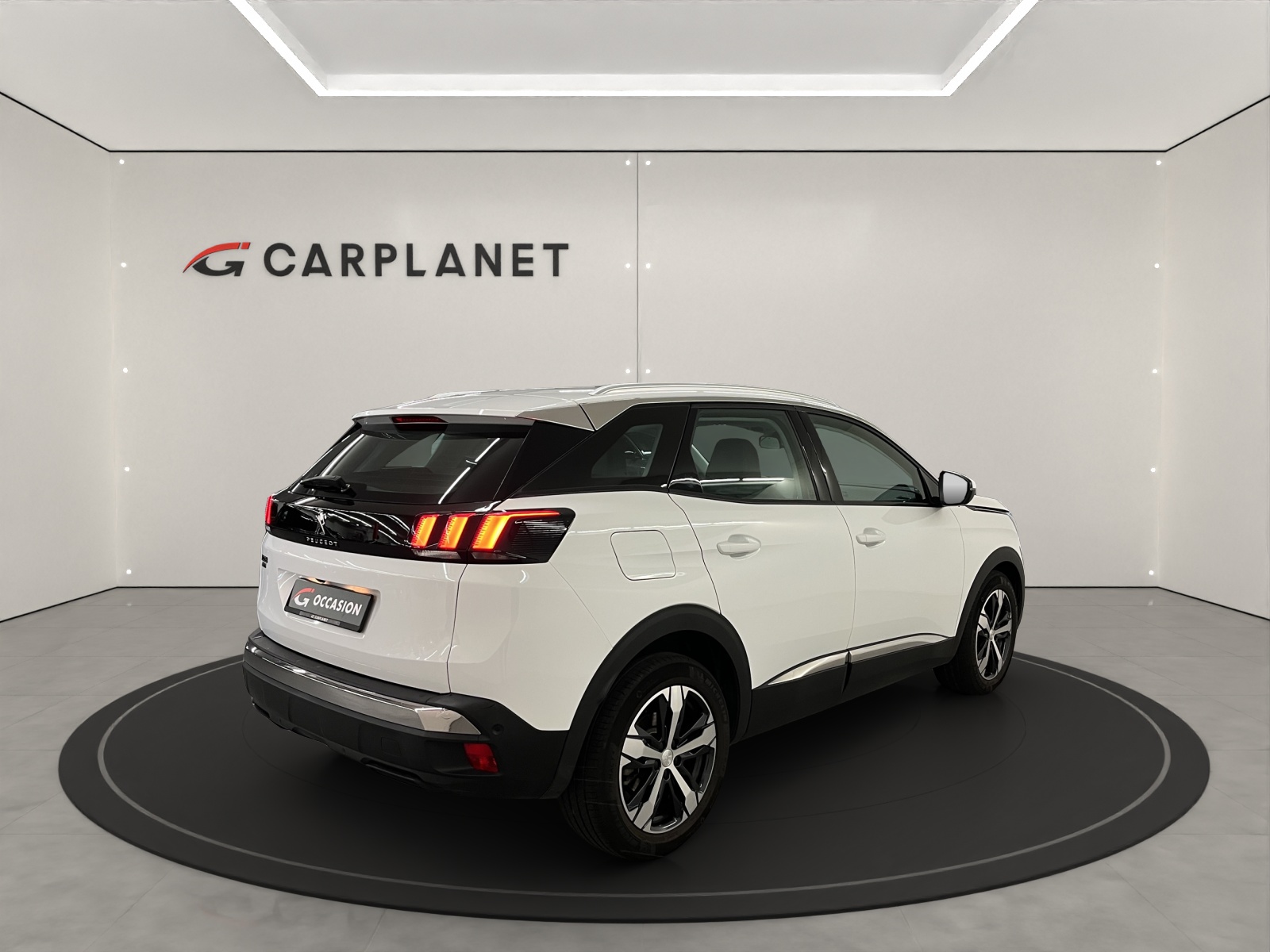 PEUGEOT 3008 1.5 BlueHDi Allure-image-4