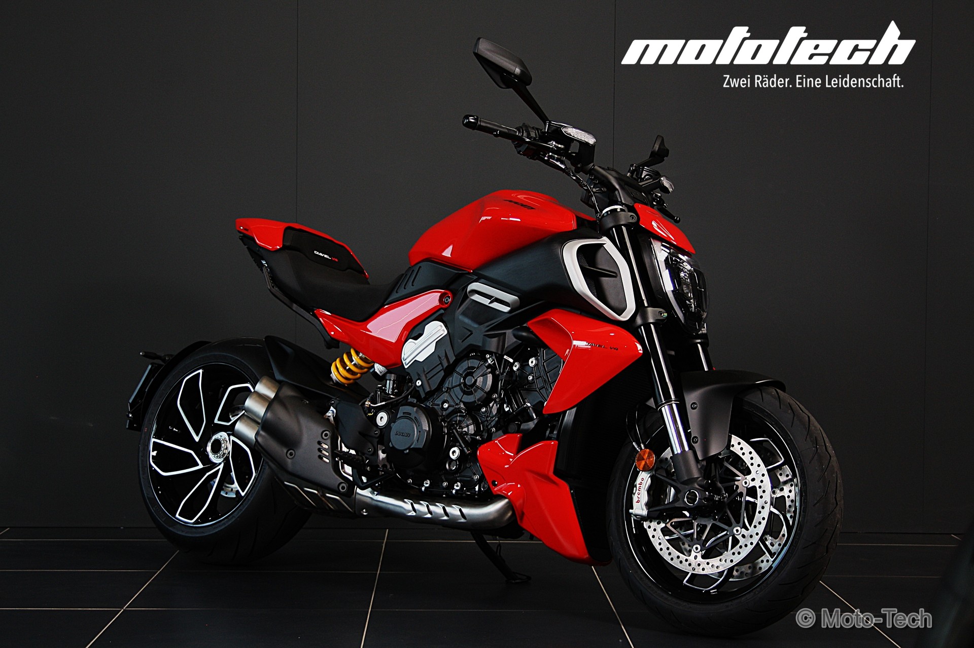 DUCATI Diavel V4 / 4 JAHRE GARANTIE-image-6