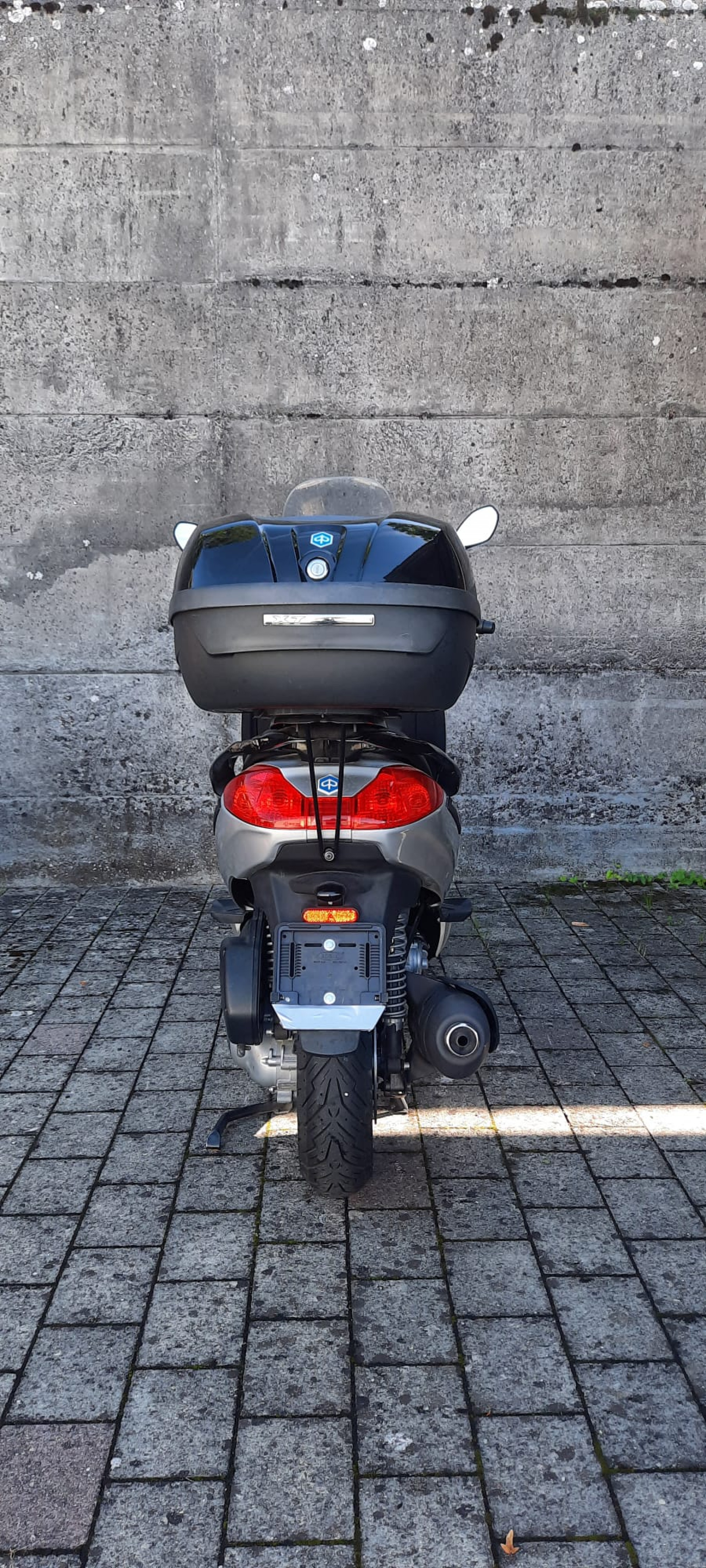 PIAGGIO X7 300-showroom-element-3