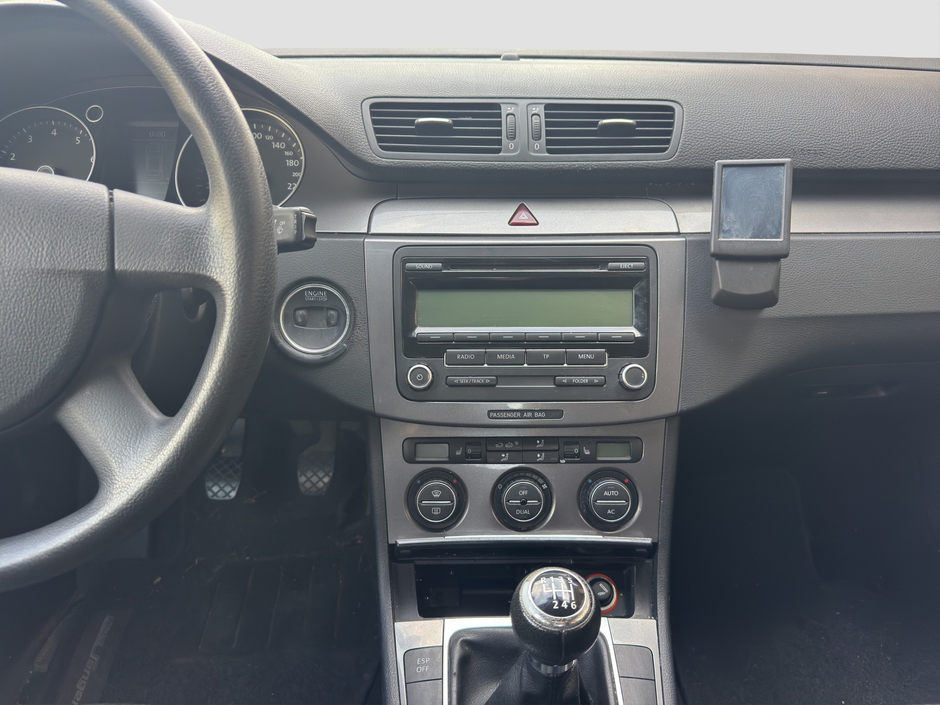 VW Passat 1.4 TSI Trendline-image-5