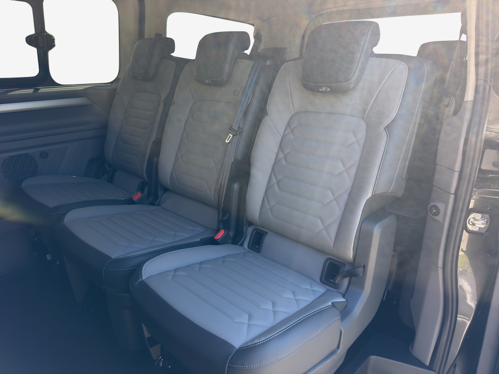 VW Caravelle 2.0 TDI Style Aut.8 4 Motion-image-11