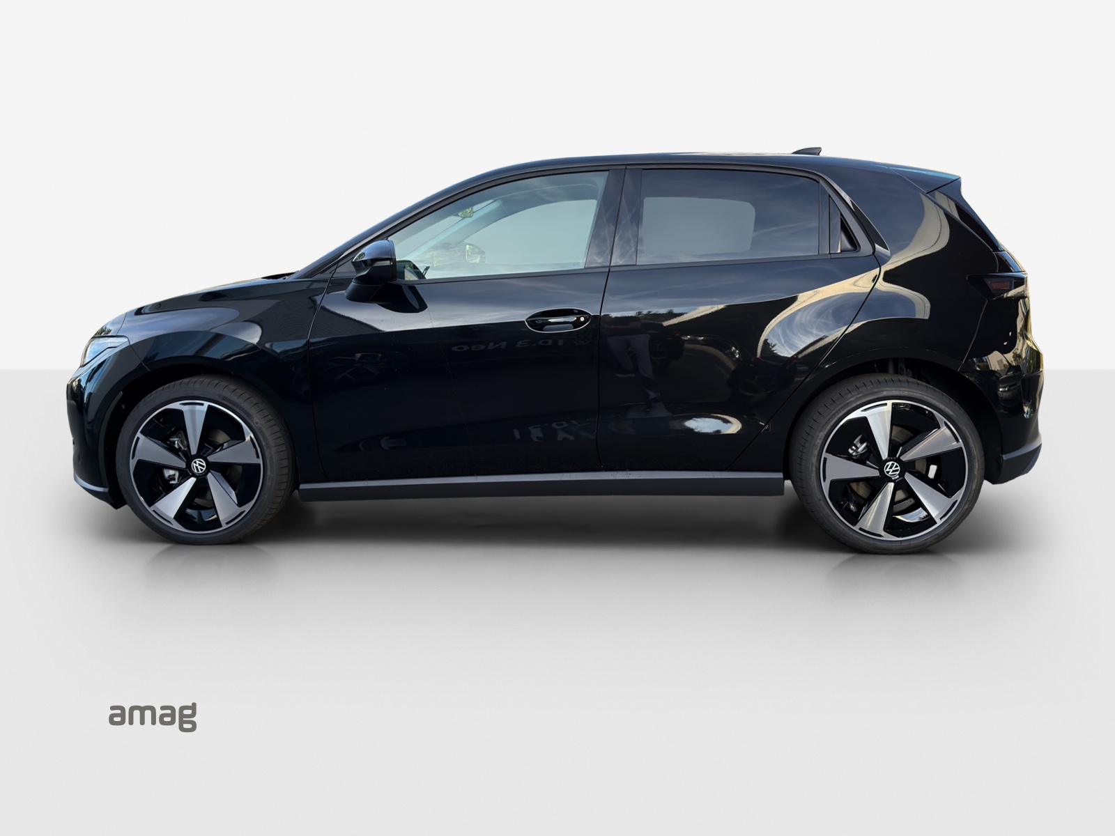 VW ID.Polo 52 kWh Life Edition One-image-1