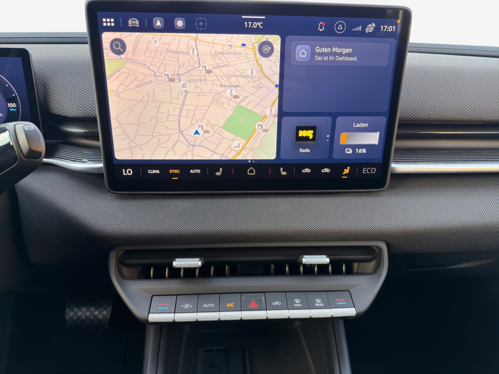 VW ID.Polo 52 kWh Life Edition One-image-10