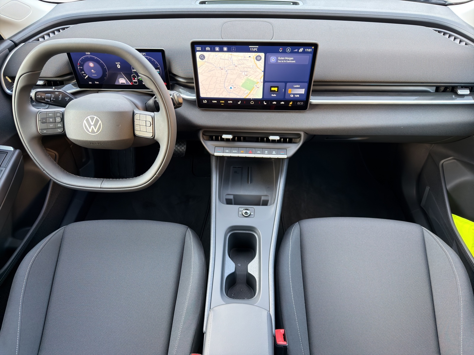 VW ID.Polo 52 kWh Life Edition One-image-8