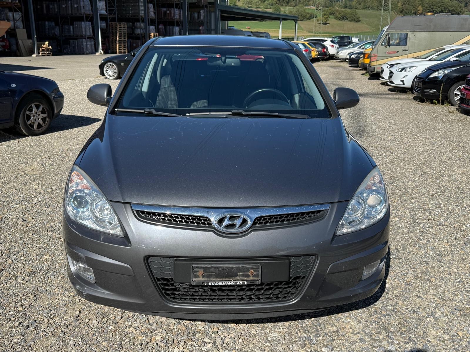 HYUNDAI i30 2.0 Premium Automatic-image-1