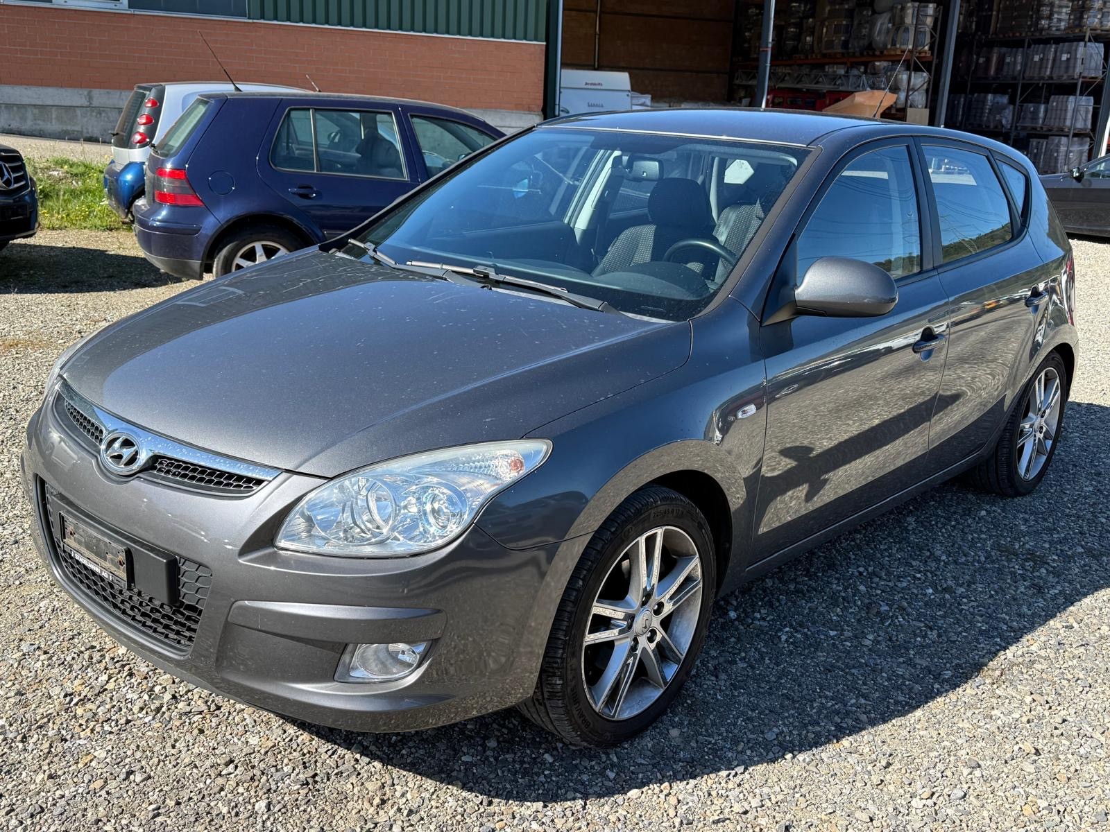 HYUNDAI i30 2.0 Premium Automatic-image-0