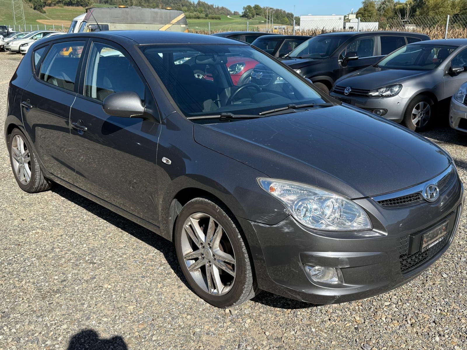 HYUNDAI i30 2.0 Premium Automatic-image-2