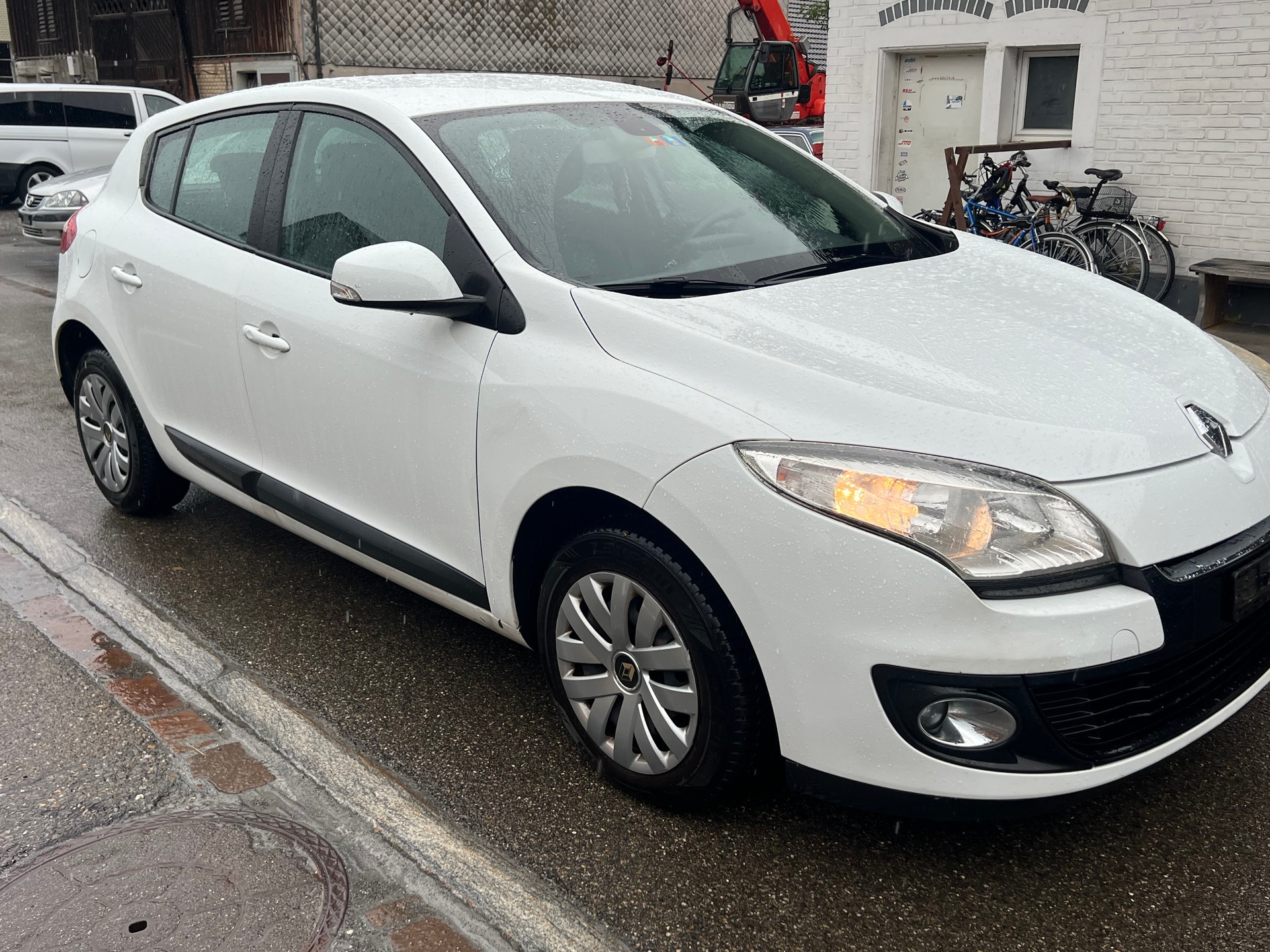 RENAULT Mégane 1.5 dCi Expression EDC-image-1