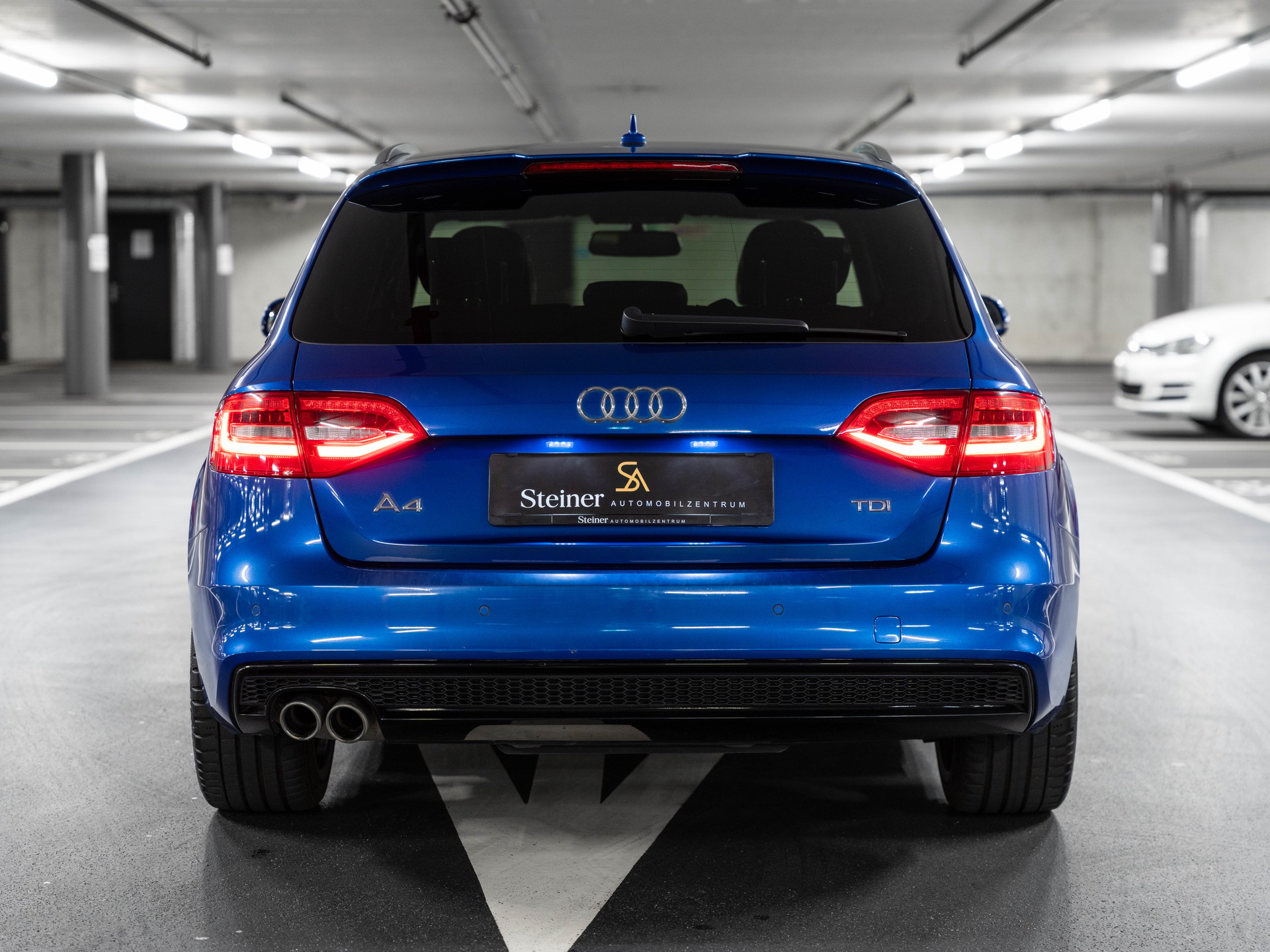 AUDI A4 Avant 2.0 TDI-image-7