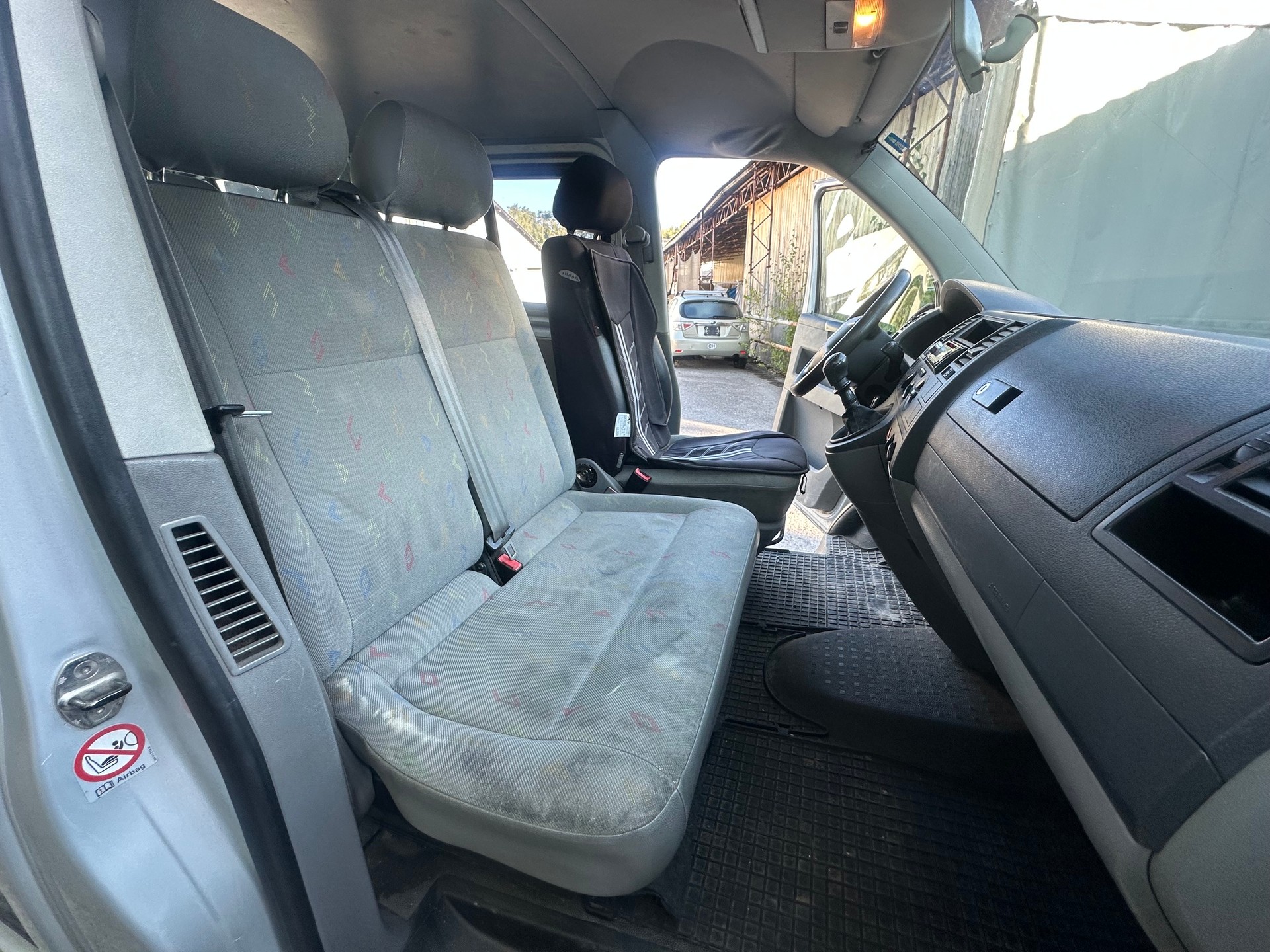 VW T5 Caravelle Trend 1.9 TDI PD-image-10