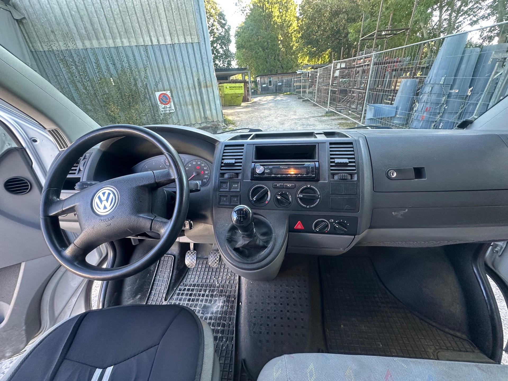 VW T5 Caravelle Trend 1.9 TDI PD-image-9