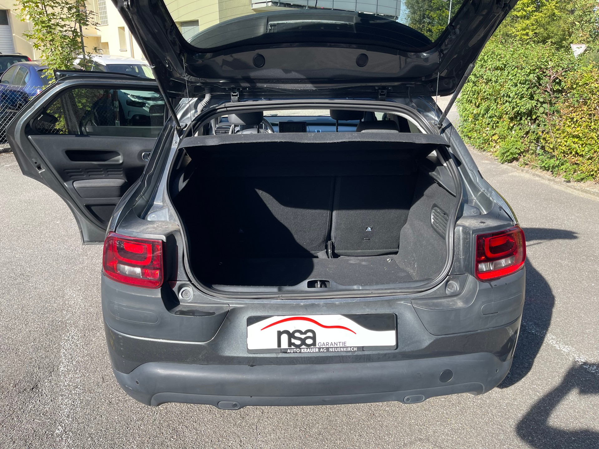 CITROEN C4 Cactus 1.6 BlueHDi Shine Edition ETG6-image-11