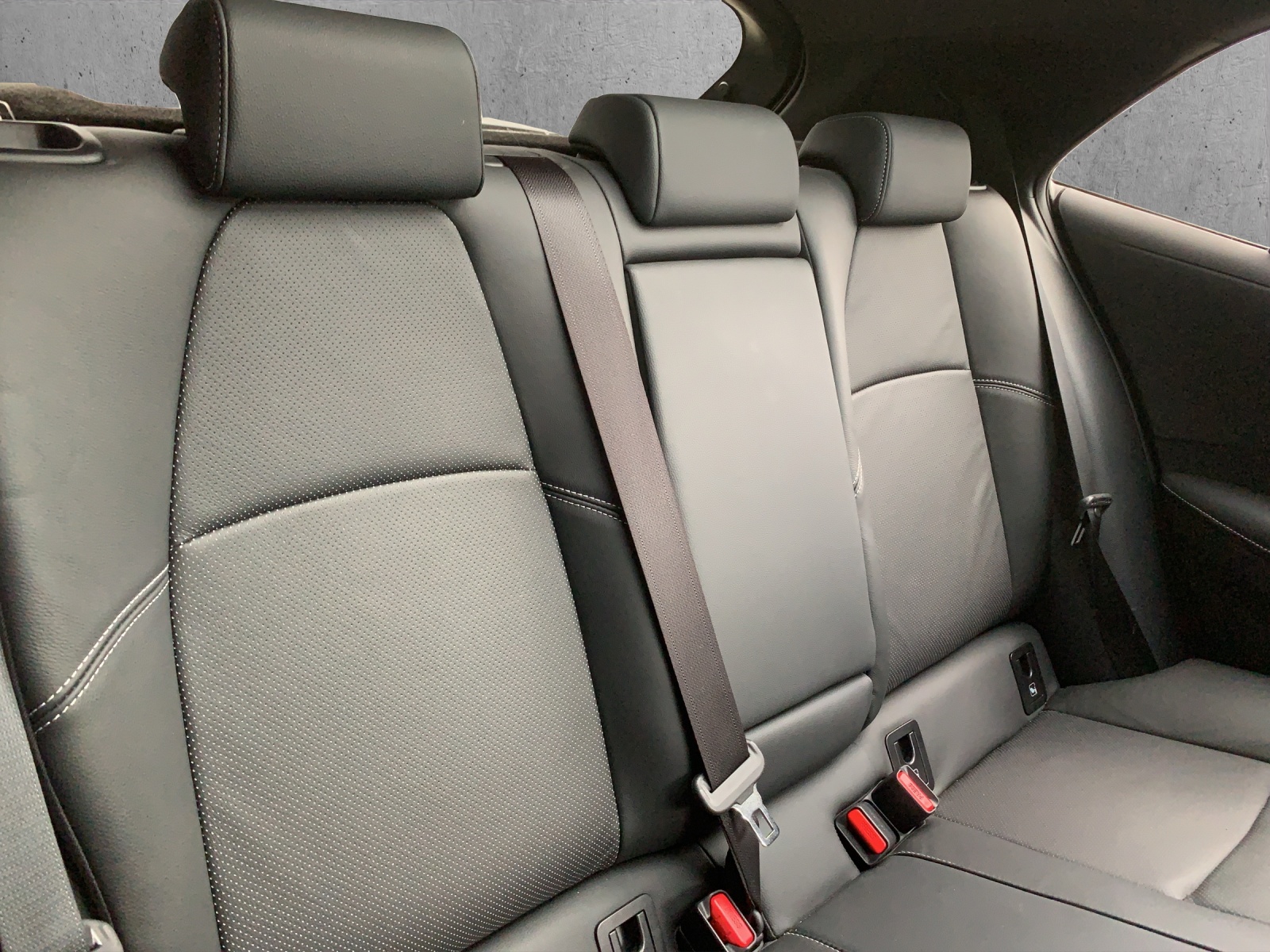TOYOTA Corolla 2.0 HSD Premiumt e- CVT-image-12