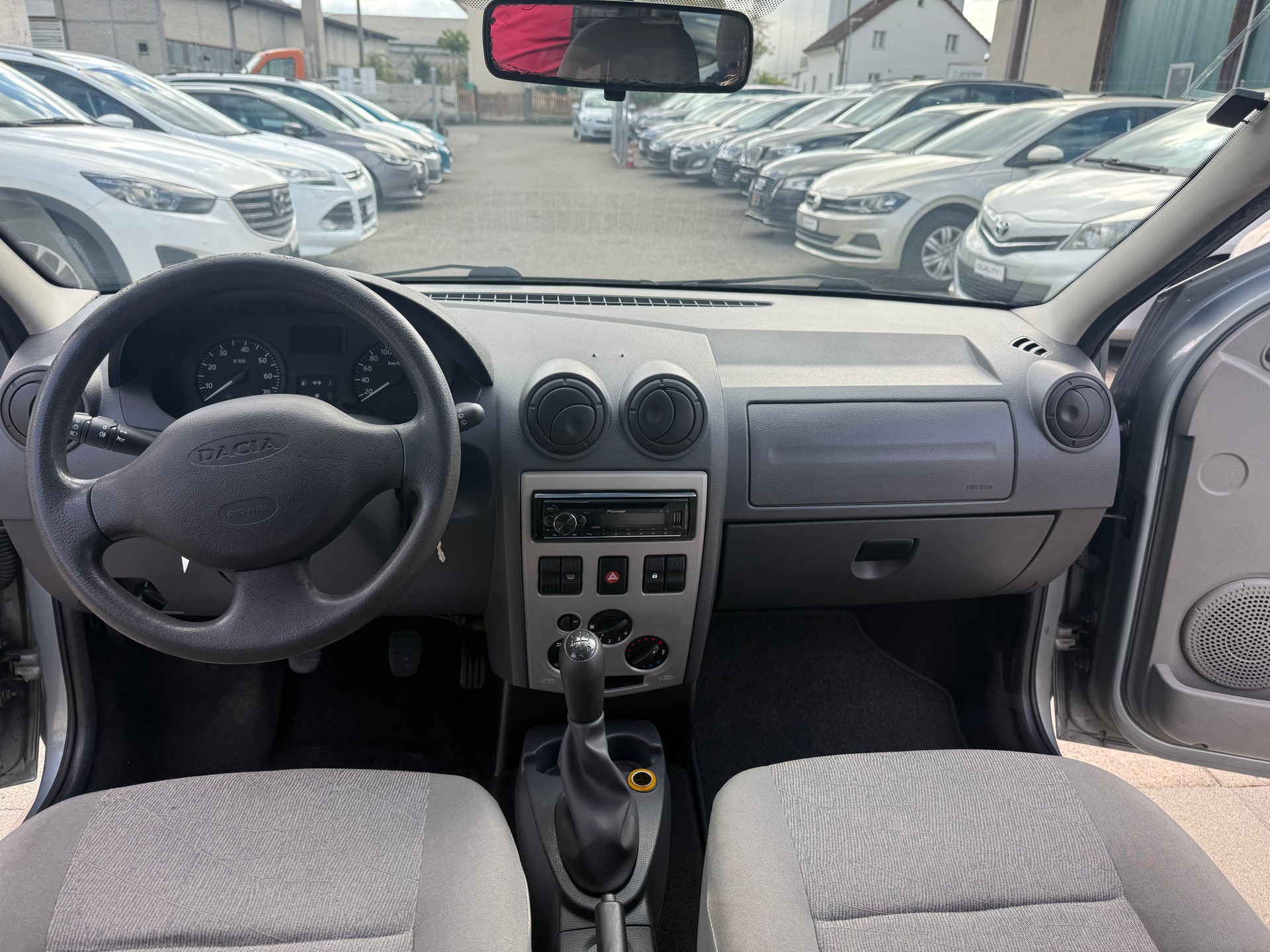 DACIA Logan 1.6 Ambiance-image-8