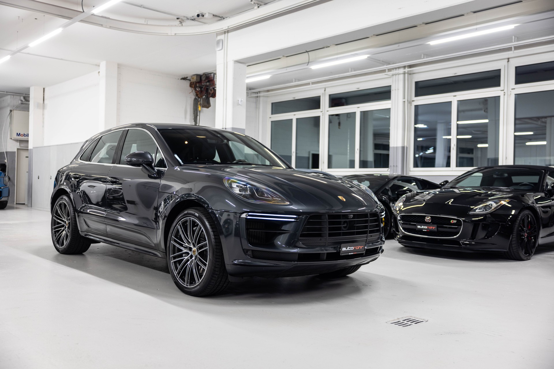 PORSCHE Macan Turbo PDK *Facelift*-image-2