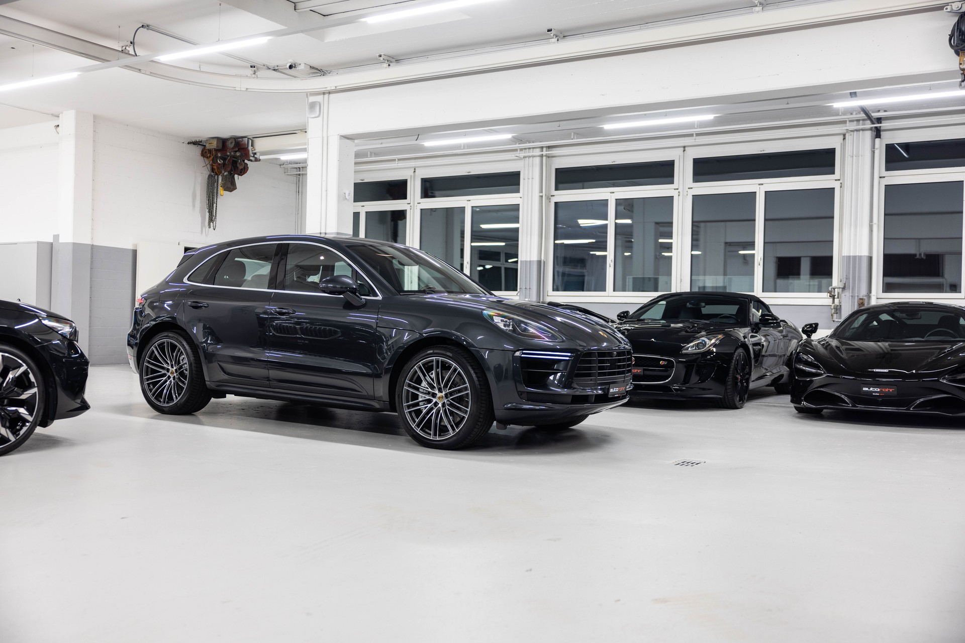 PORSCHE Macan Turbo PDK *Facelift*-image-0