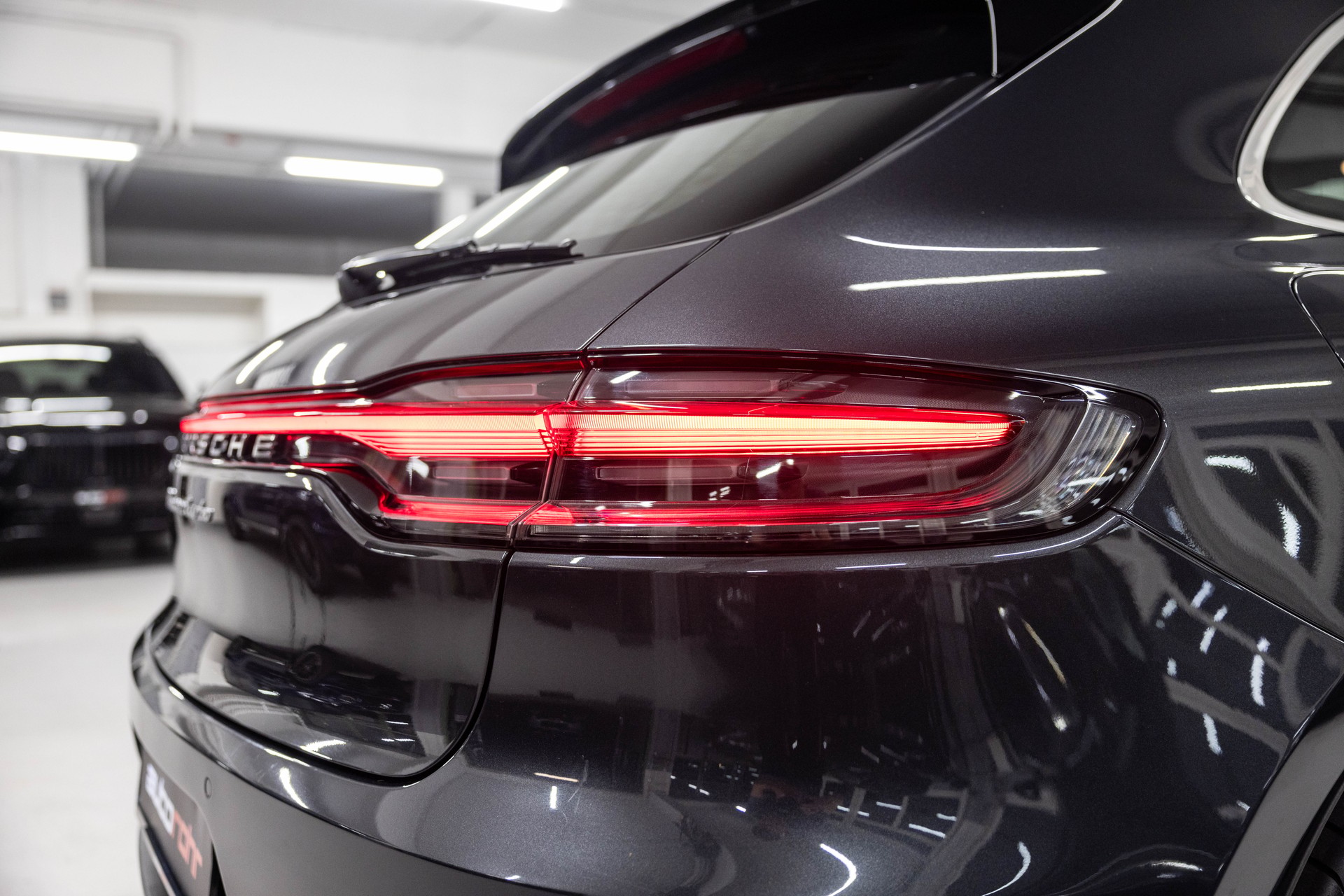 PORSCHE Macan Turbo PDK *Facelift*-image-12