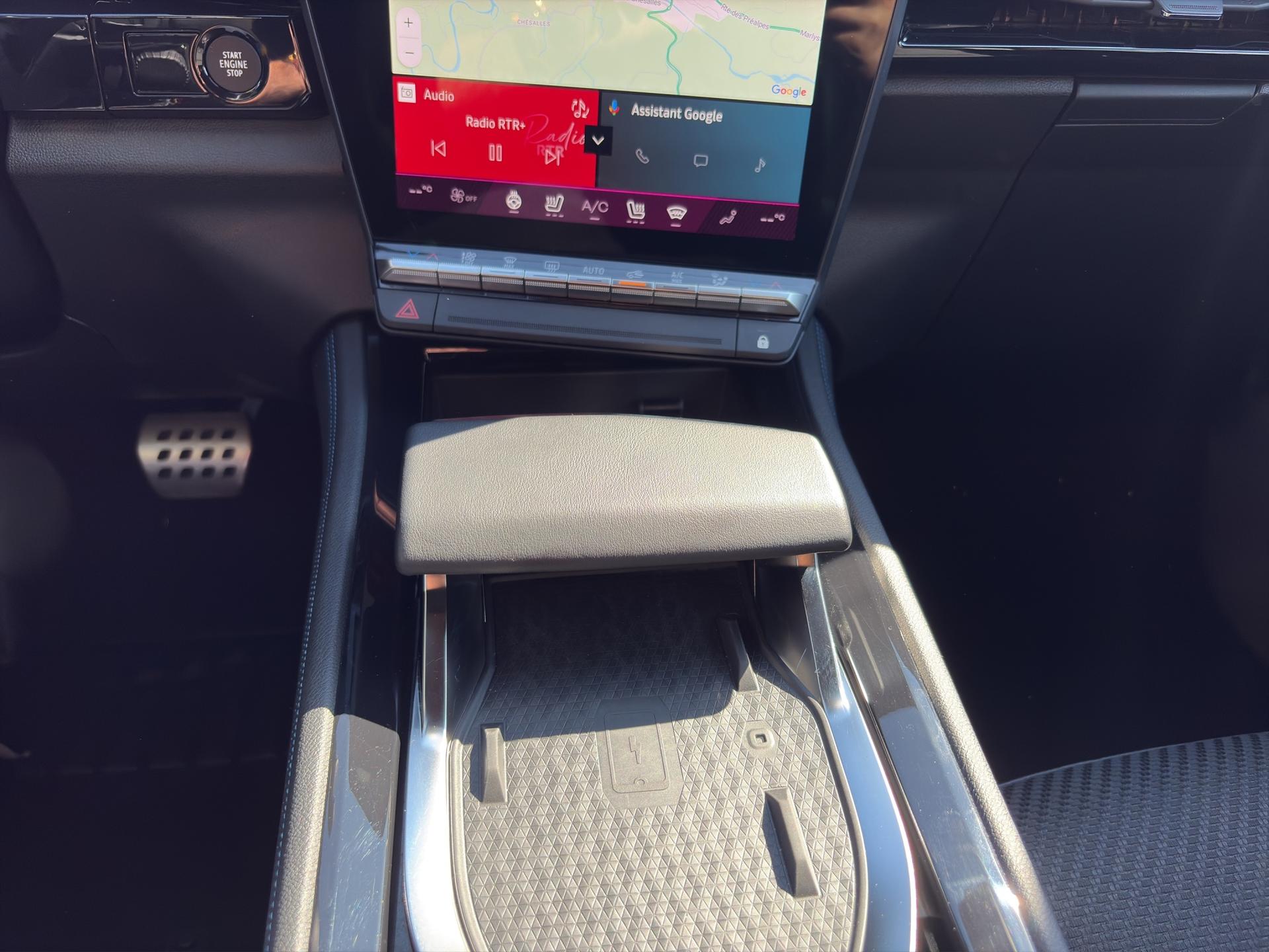 RENAULT Espace 1.2 E-Tech 200 Esprit Alpine 5-Sitze-image-11