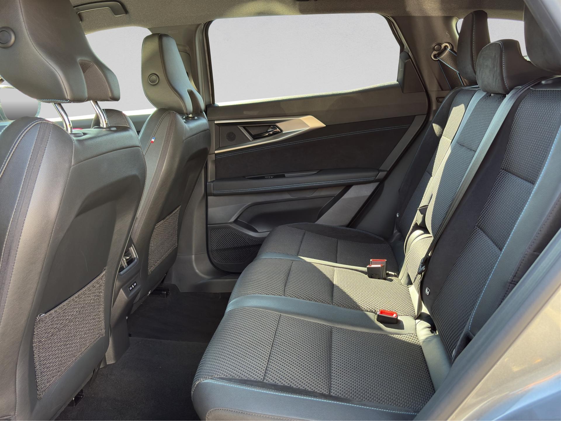 RENAULT Espace 1.2 E-Tech 200 Esprit Alpine 5-Sitze-image-14