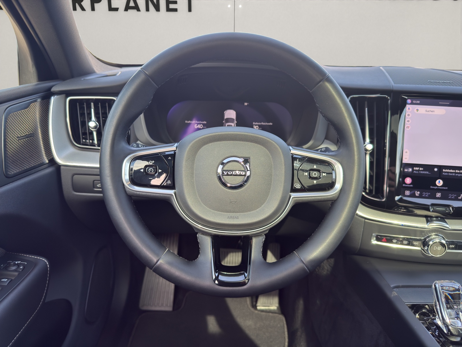 VOLVO XC60 2.0 T6 TE R-Design eAWD-image-9
