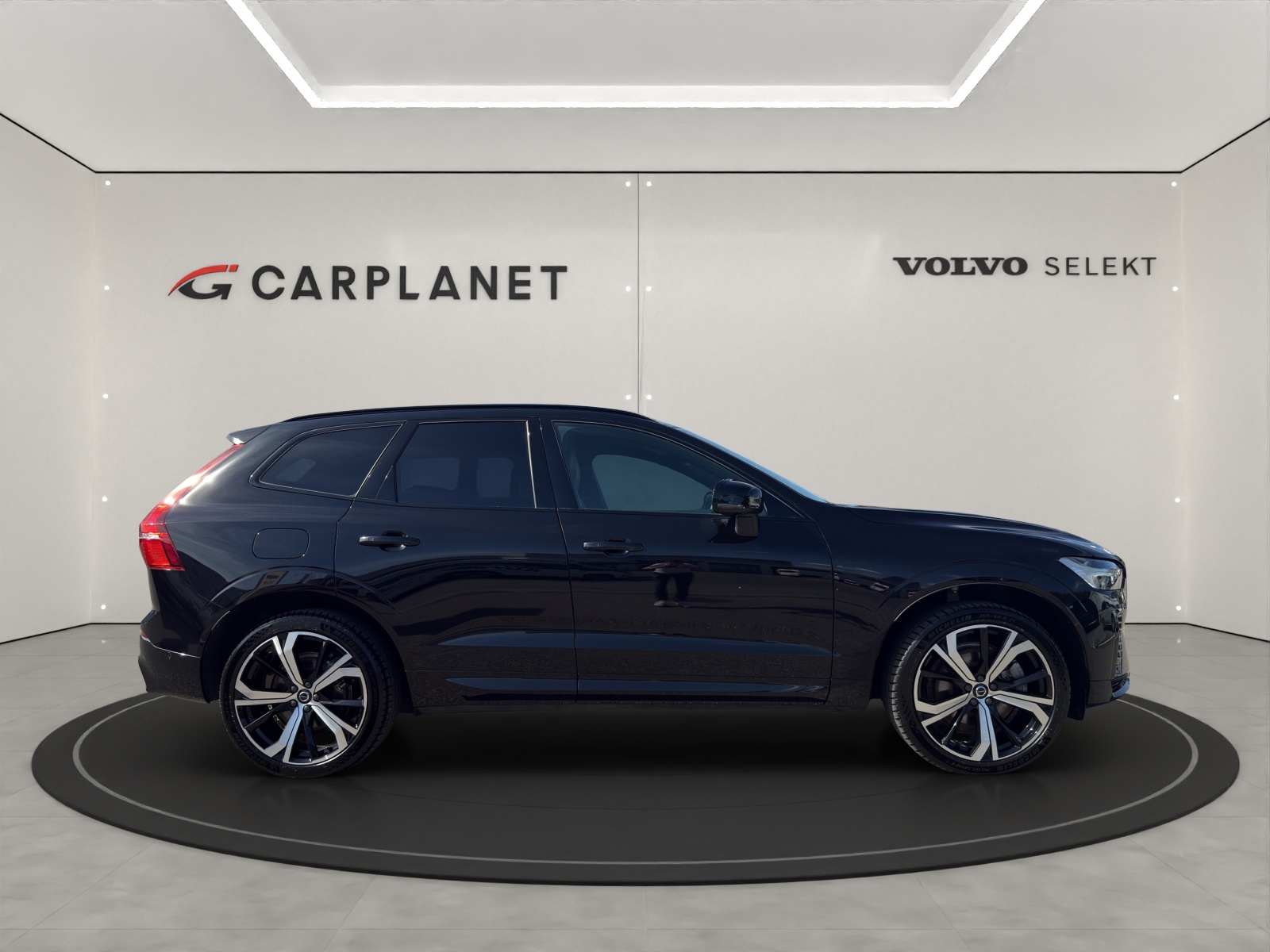 VOLVO XC60 2.0 T6 TE R-Design eAWD-image-3