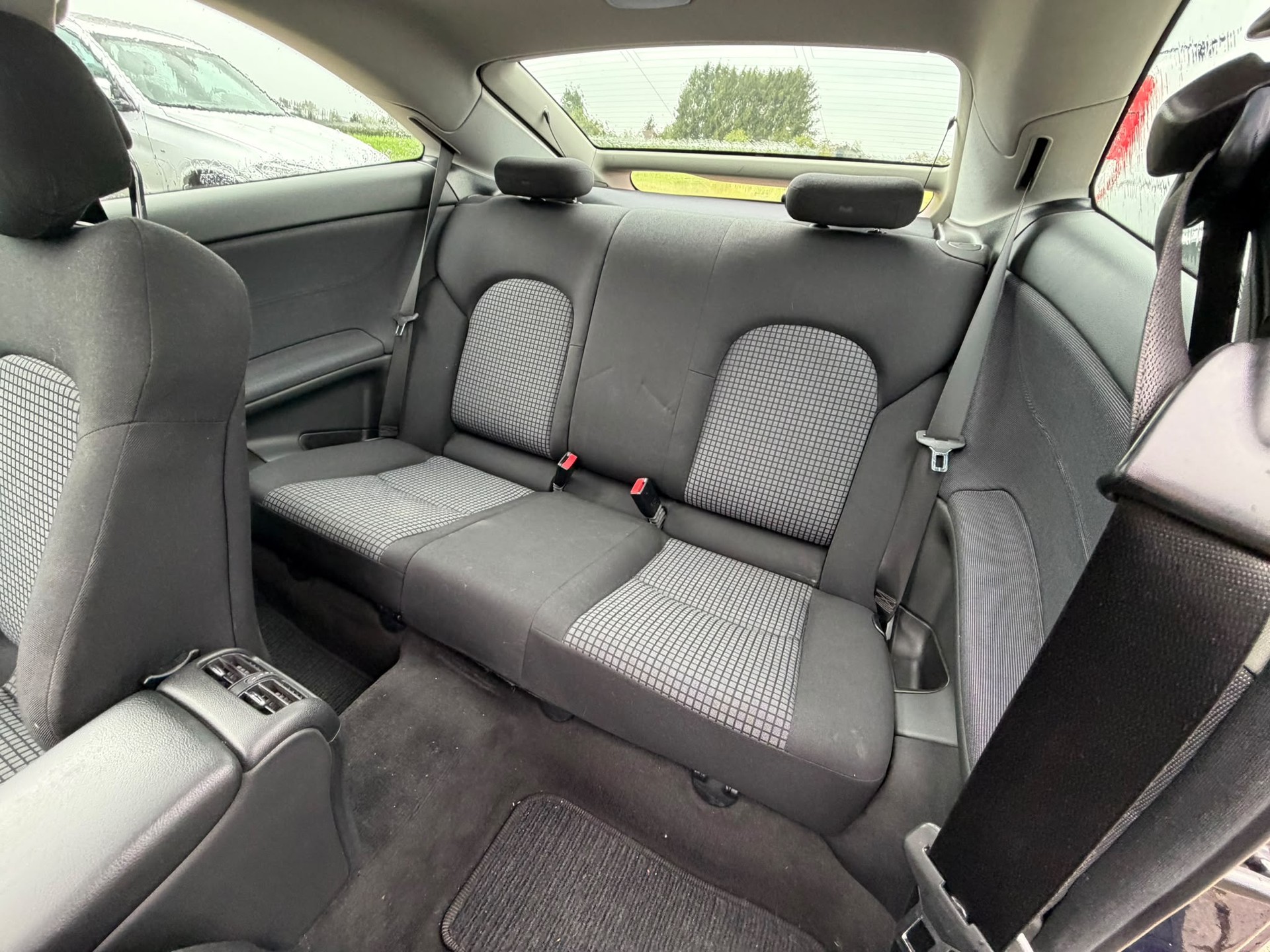 MERCEDES-BENZ C 180 Kompressor-image-14