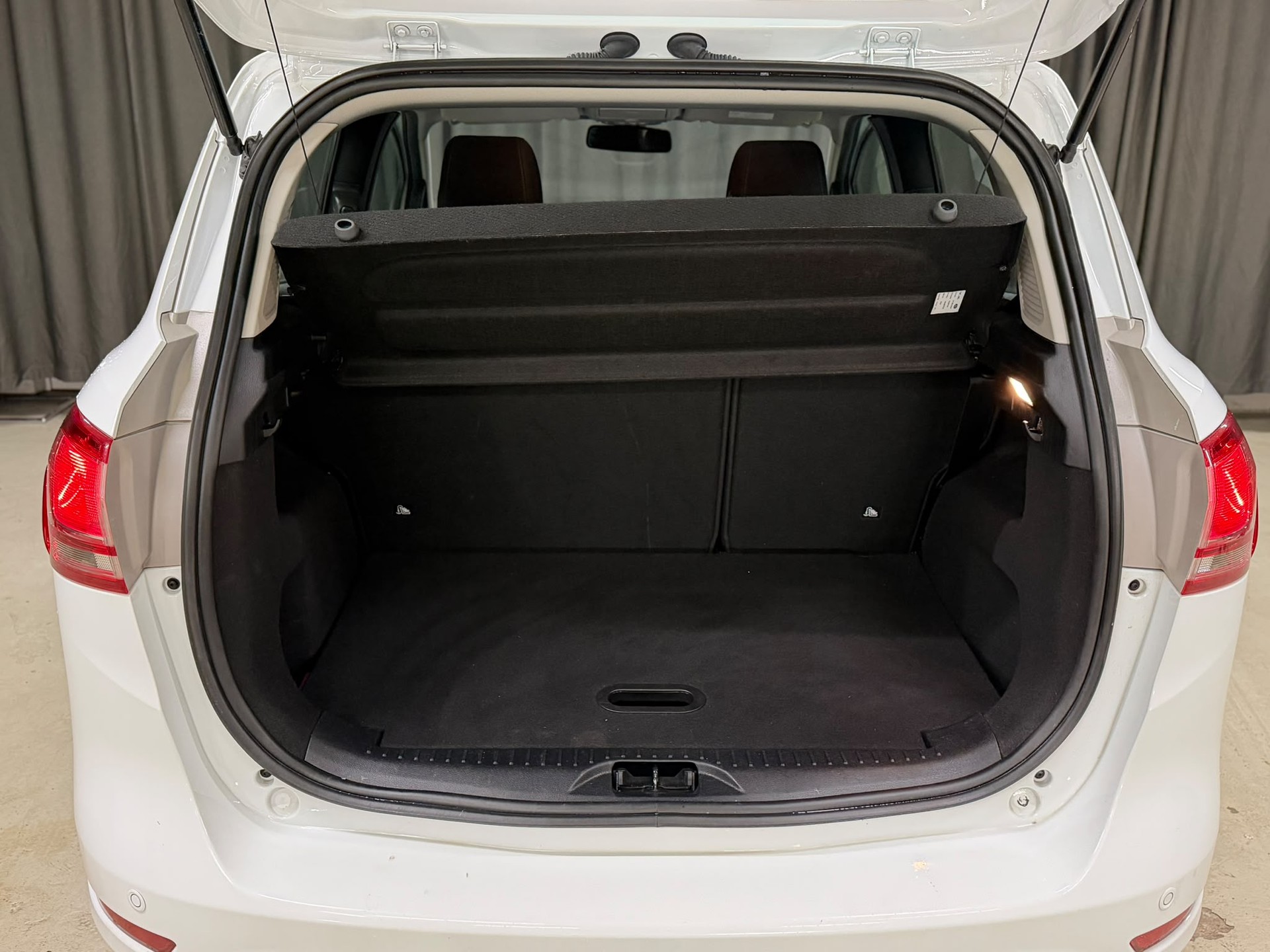 FORD B-Max 1.6 Ti-VCT Trend PowerShift-image-12