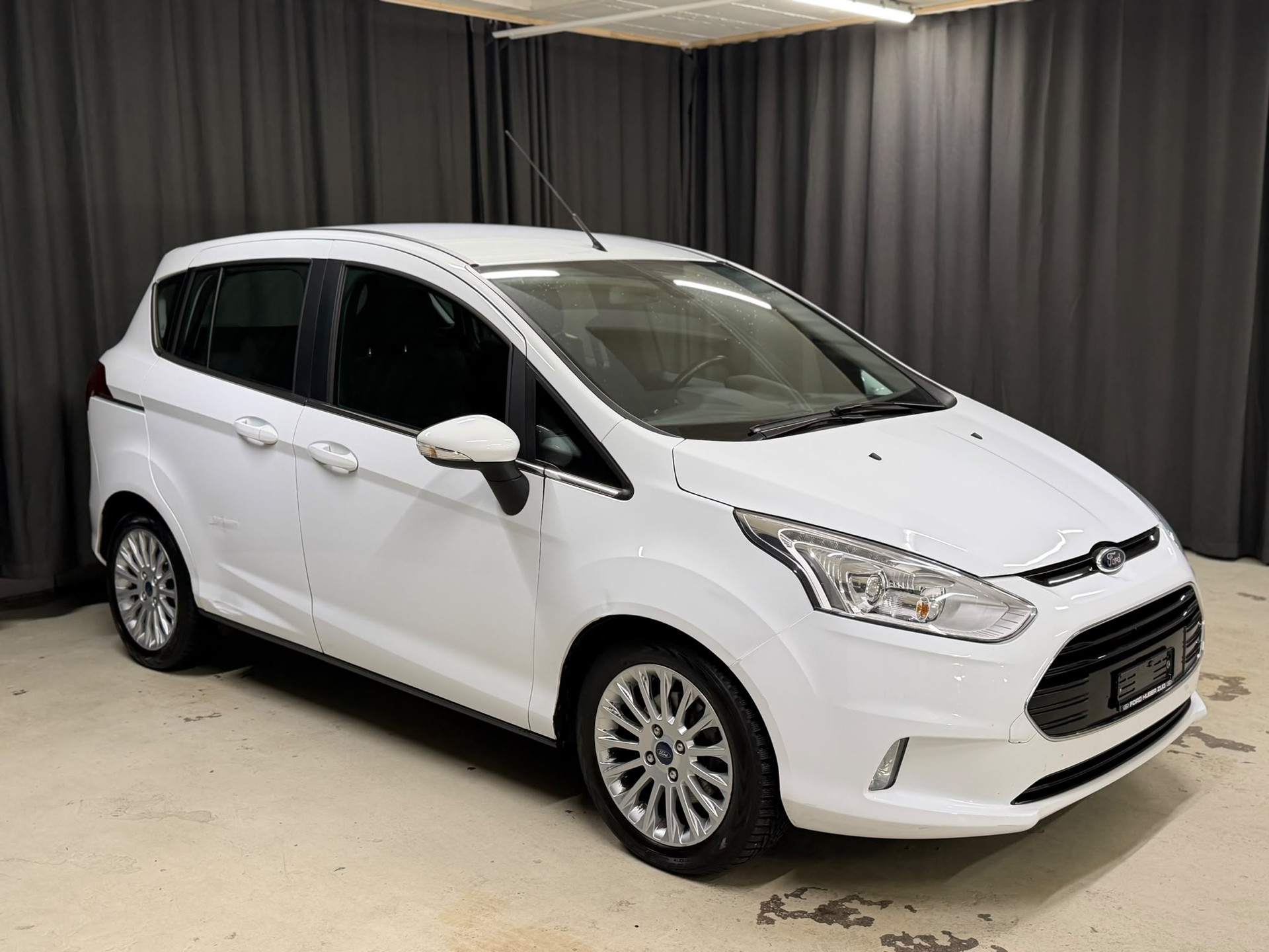 FORD B-Max 1.6 Ti-VCT Trend PowerShift-image-1