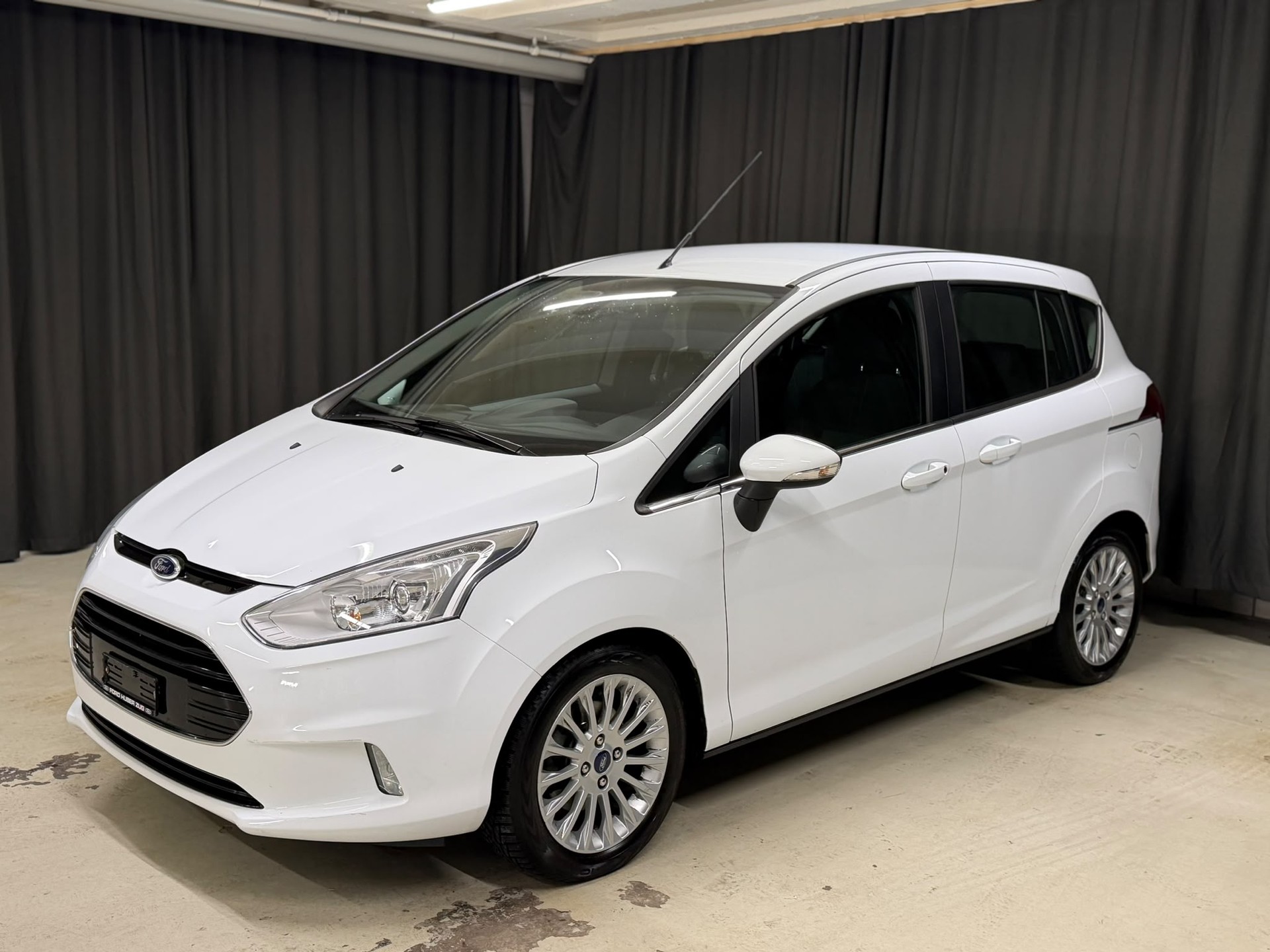 FORD B-Max 1.6 Ti-VCT Trend PowerShift-image-0