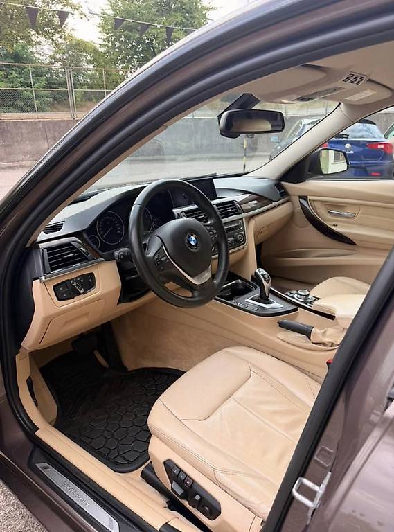 BMW 335-image-4
